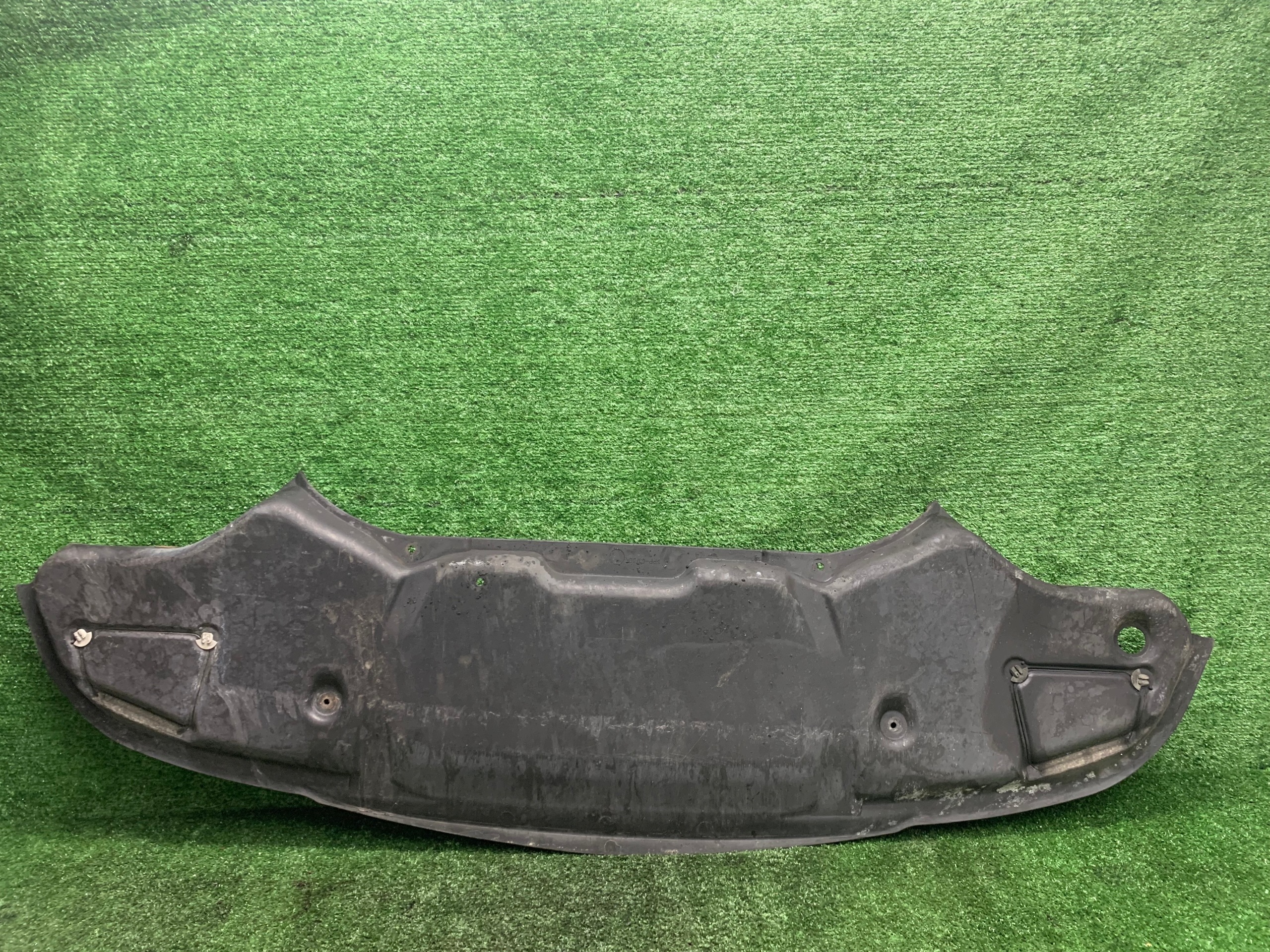 Mercedes E klasa W211 cover below bumper front A2115203023