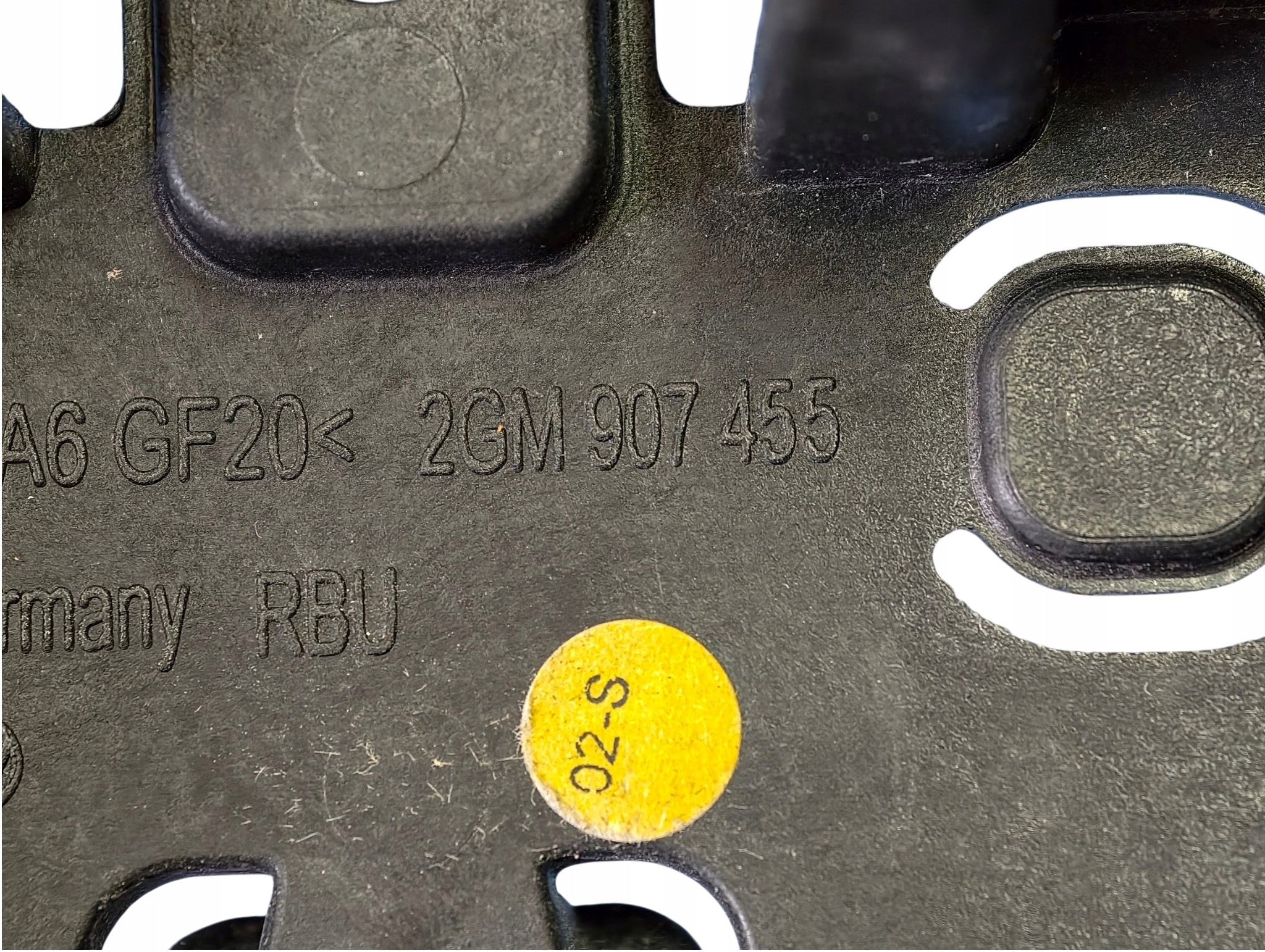 VW T-CROSS holder ASYSTENTA changes supports RUCHU left rear part OE 2GM907455