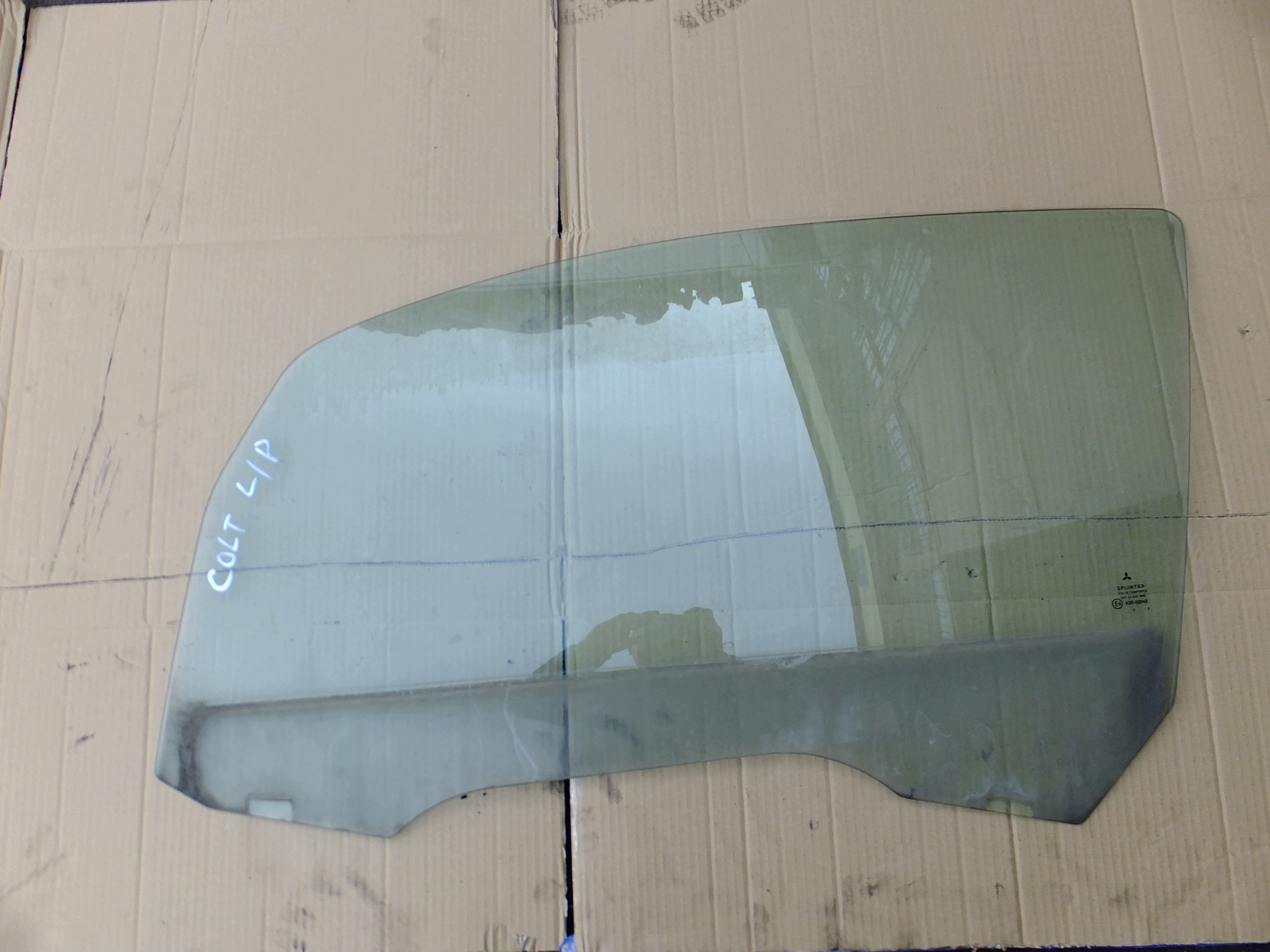 window left front mitsubishi colt VI Z30 3D 2009r