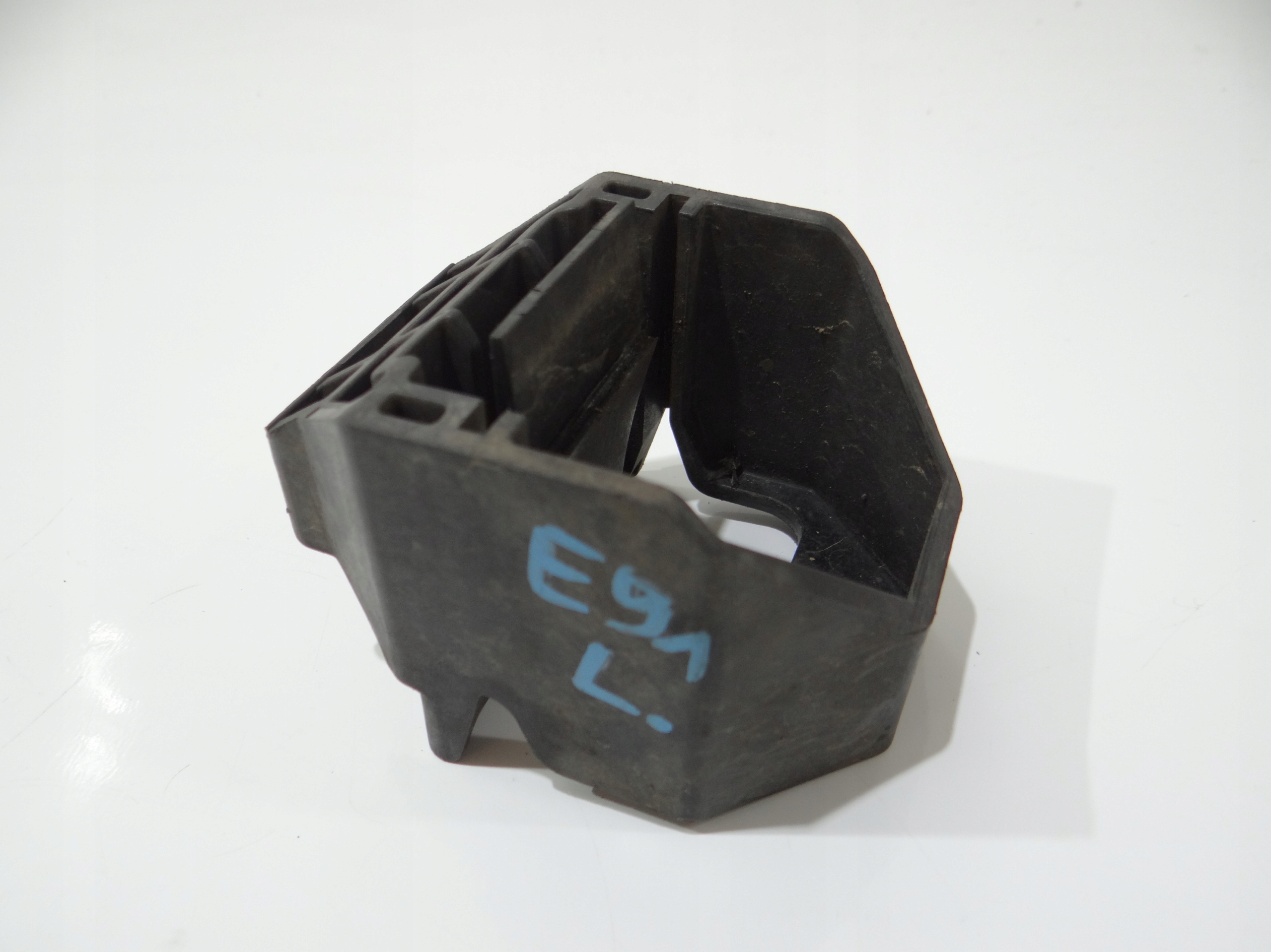 bracket holder radiator BMW E90 E91 7524956