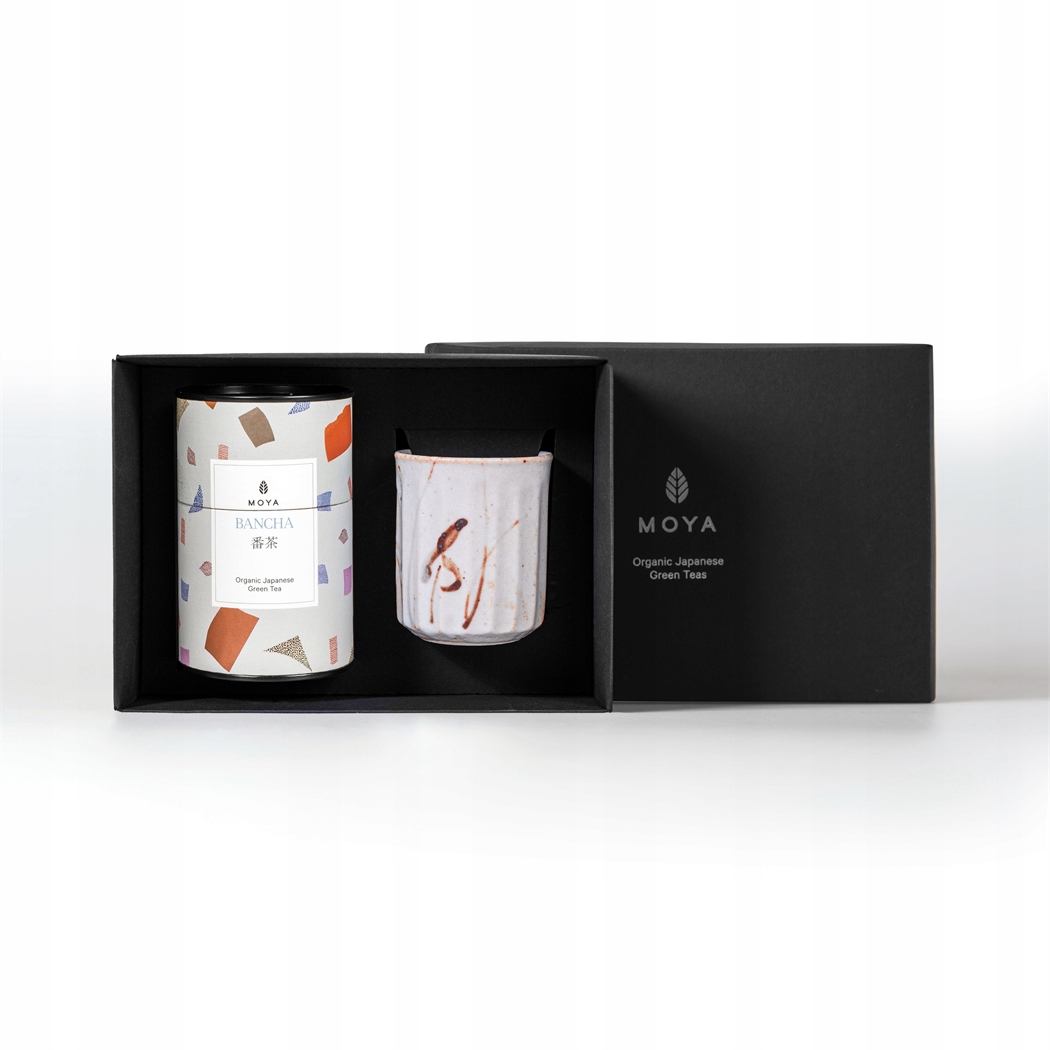 Zestaw prezentowy organiczna zielona herbata Moya Bancha i kubek Sato