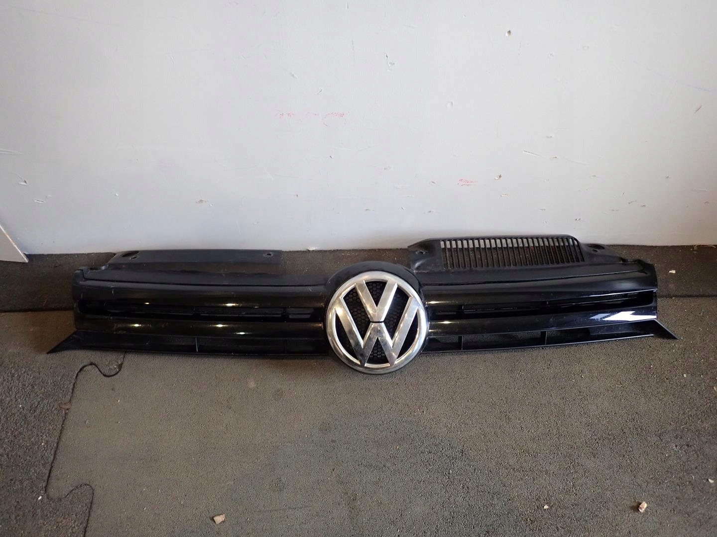 Grill VW GOLF VI 2009- 1K9853651