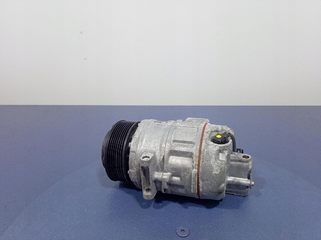 BMW M2 F87 3.0 компрессор кондиционера 6805072