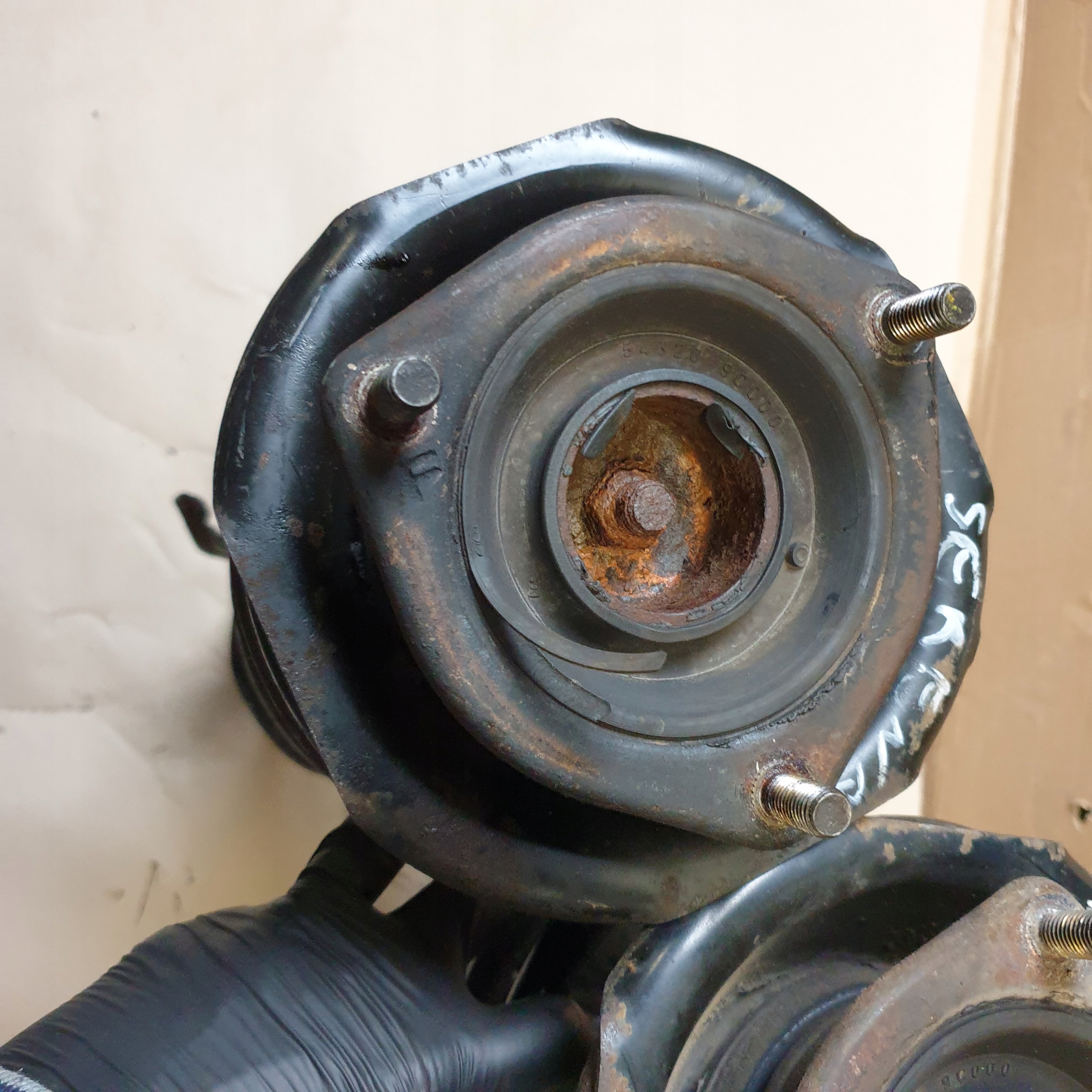 shock absorber McPherson right NISSAN VANETTE SERENA OE