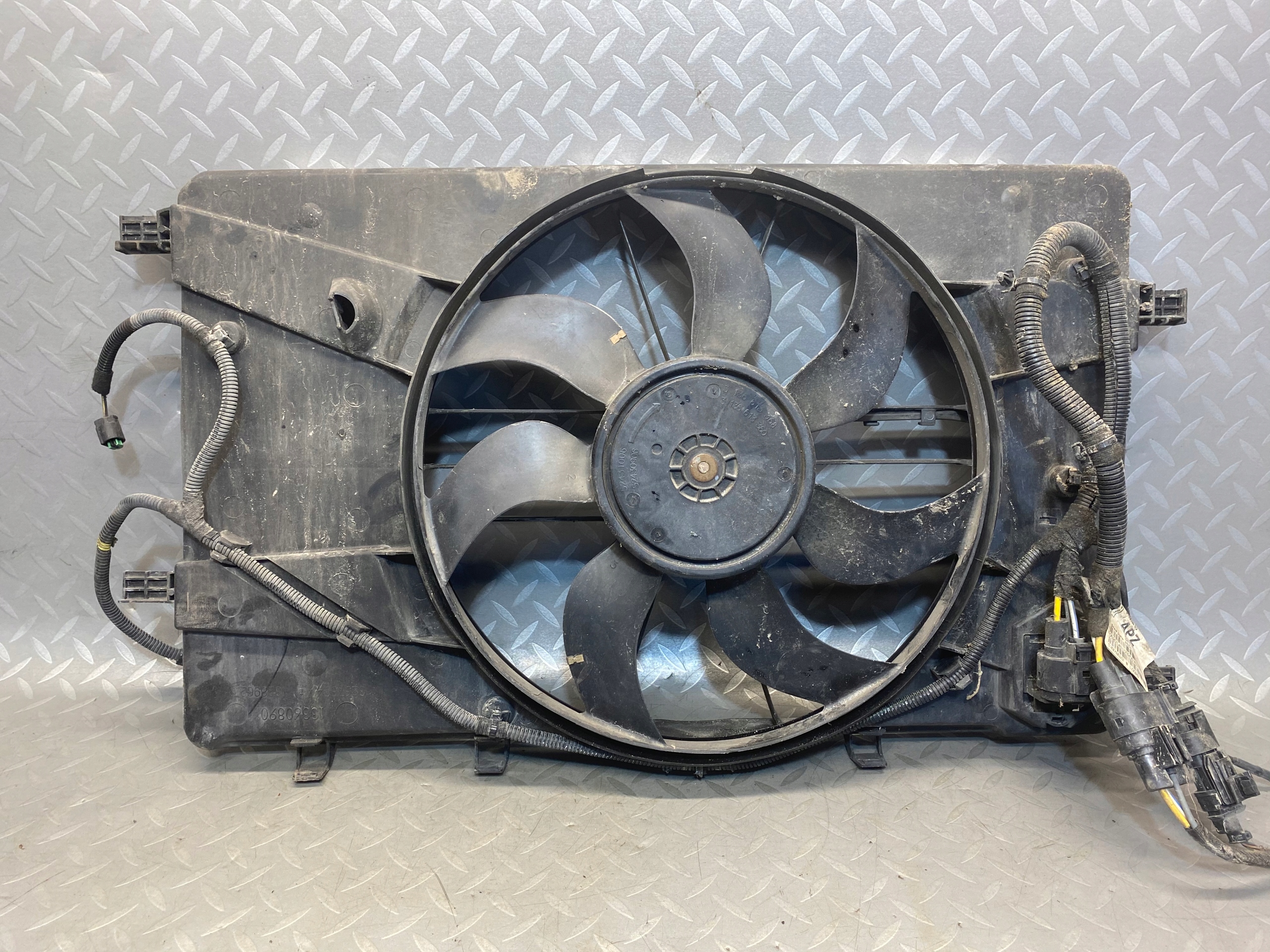 WENTYLATOR CHŁODNICY WODY ASTRA IV J 1.6 CDTI