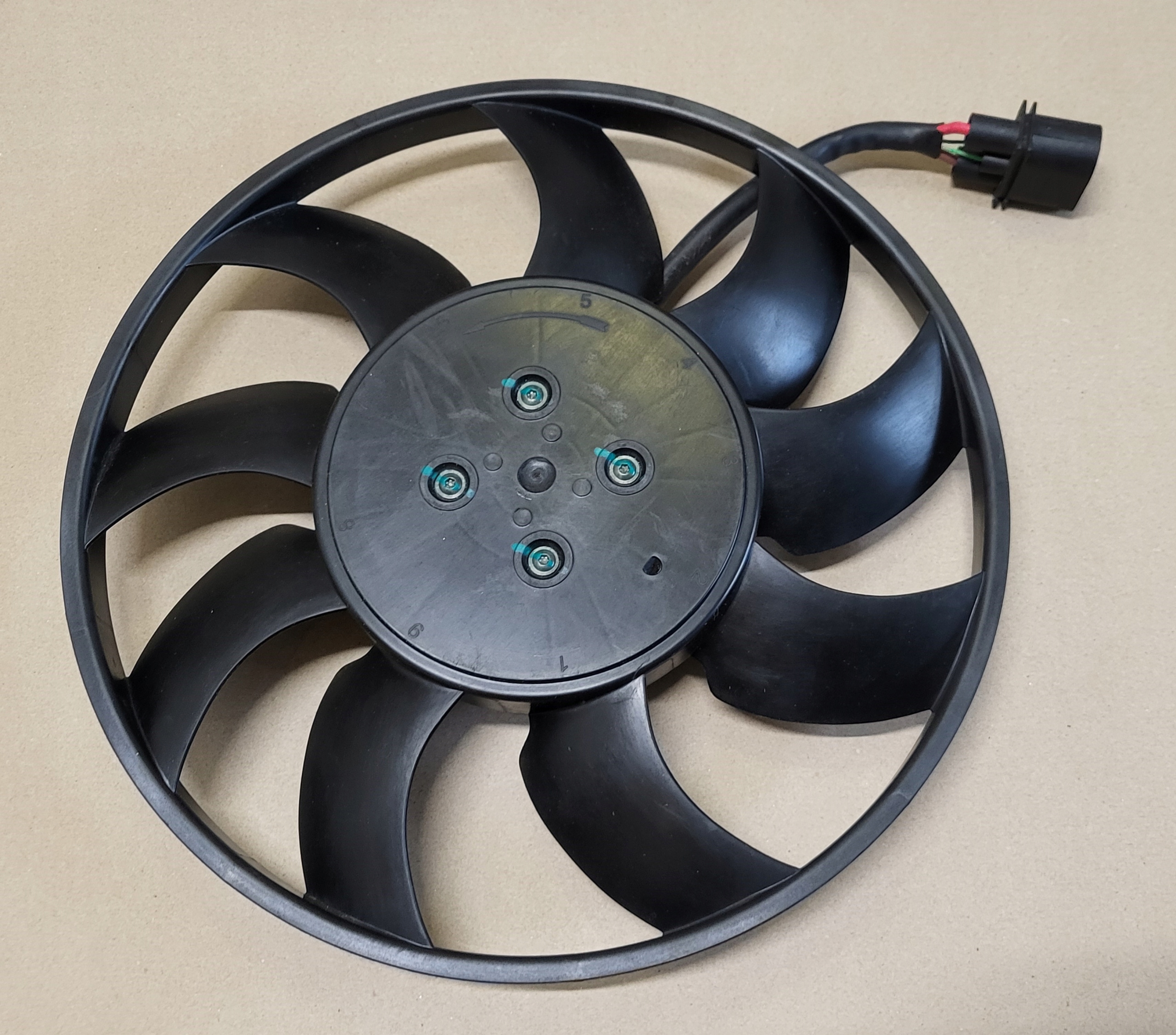 radiator fan mini motor AUDI A5 8W F5 A4 B9