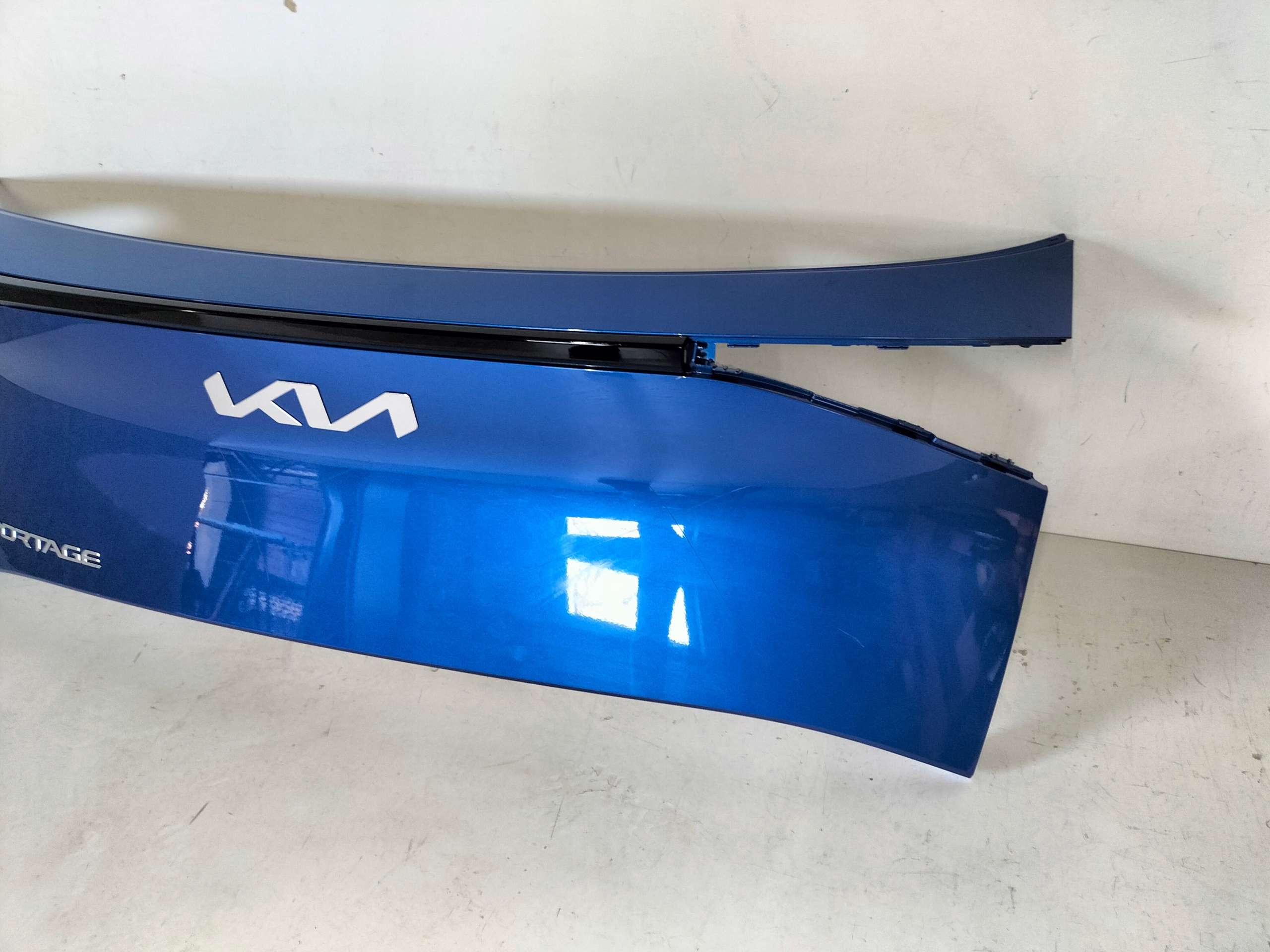 cap cap bonnet rear part KIA SPORTAGE 5 V 21