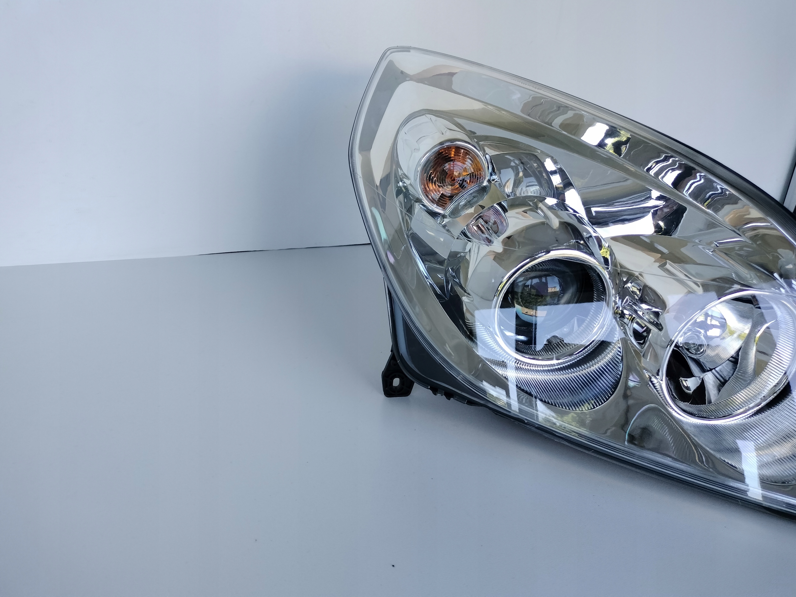 new light right REFLEKTOR OPEL SIGNUM LIFT