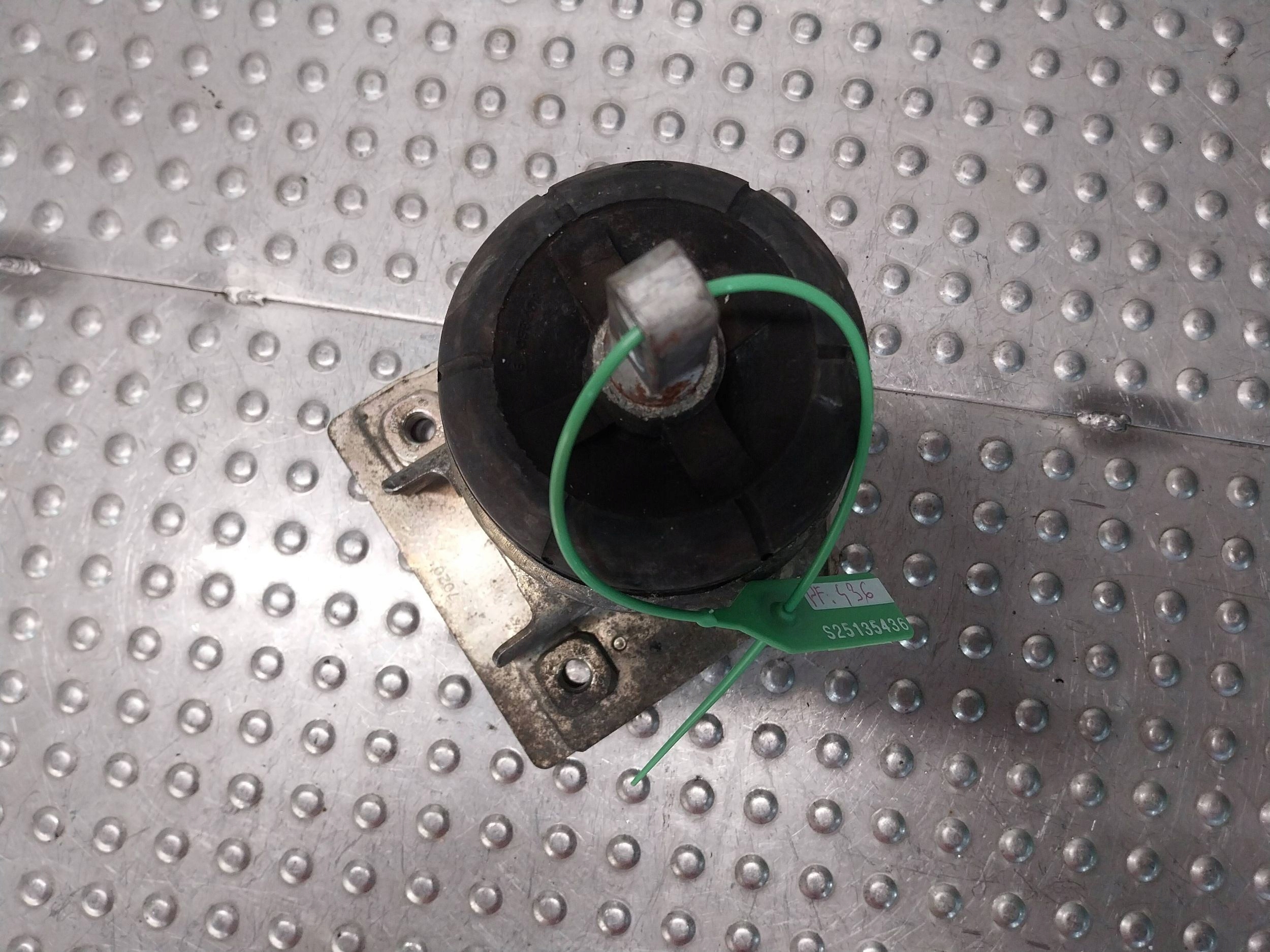 supporto Supporti motore usato 7M0199131AN VW SHARAN e MK1 GALAXY MK2 1.9 TDI