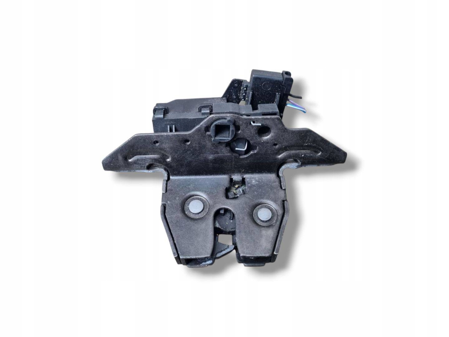 lock bonnet boot Opel Astra J 2011 13581023