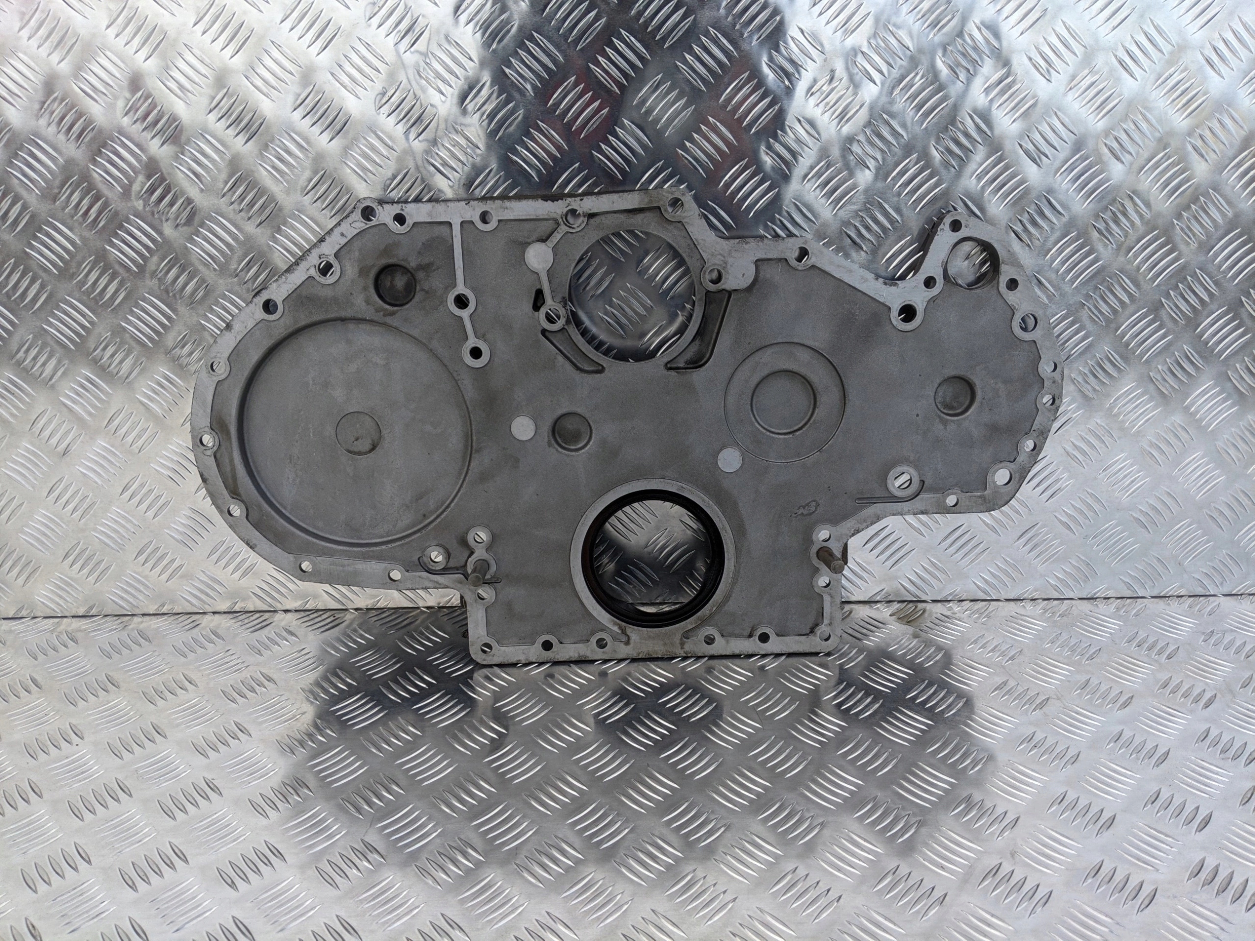 КОРПУС КРИШКА ГРМ DAF XF 95