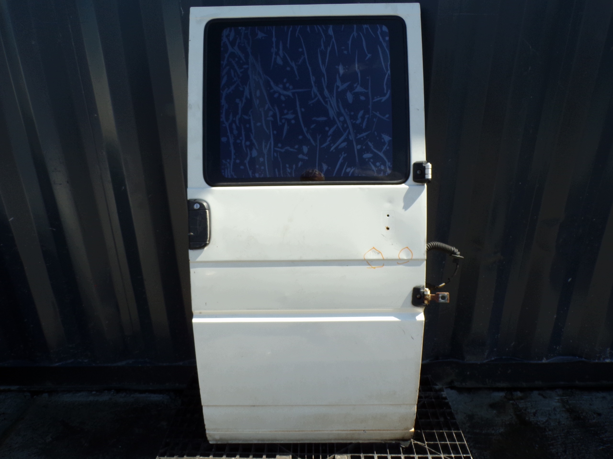 door left rear. VOLKSWAGEN T4 DOKA (2) (R1)