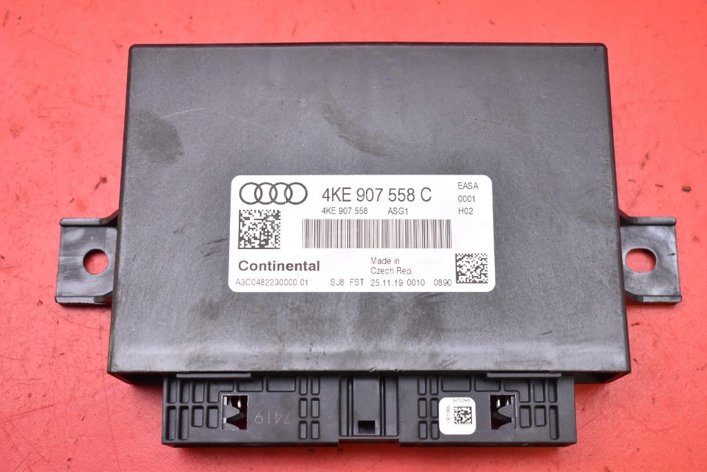 control unit computer of the engine 4KE907558C AUDI E-TRON 55 408 KM 18-21