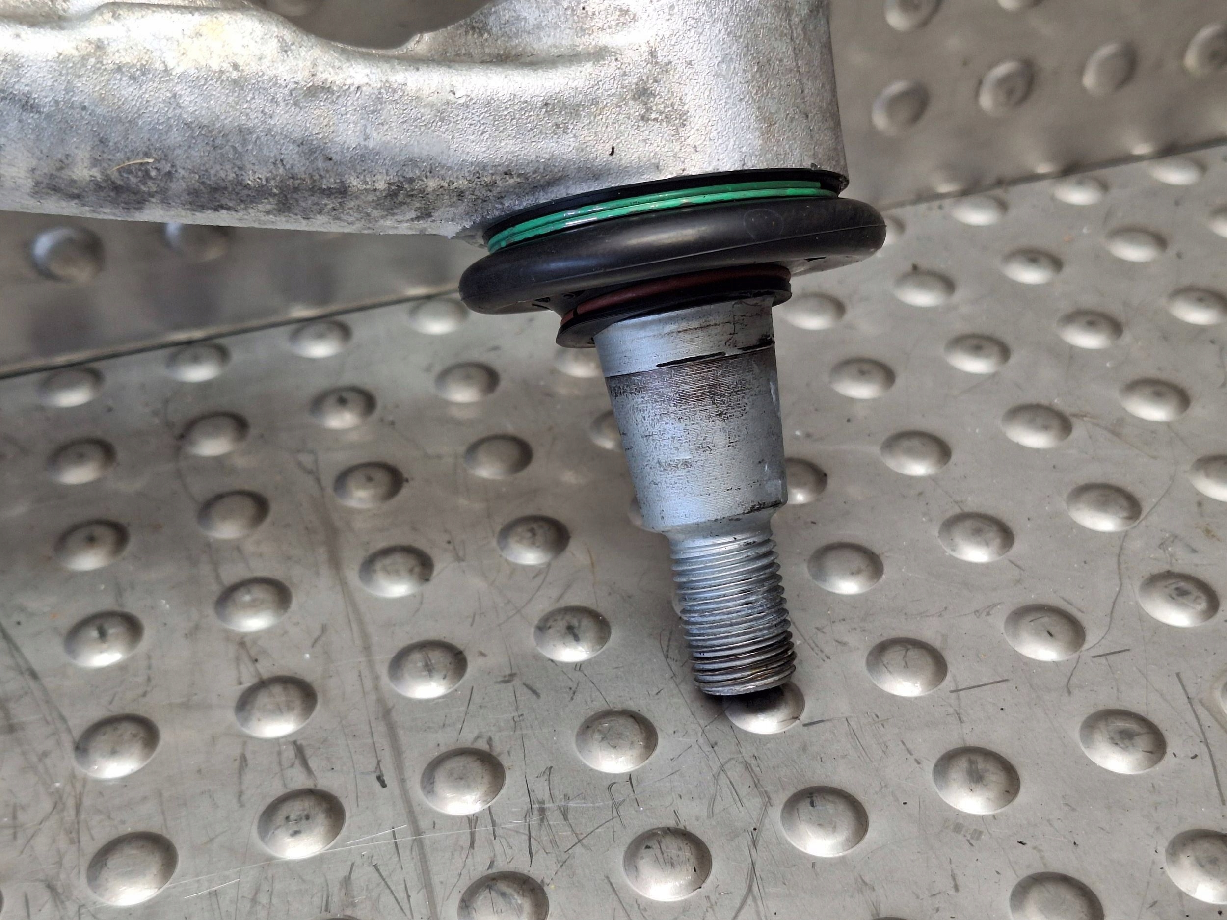 arm left front ALFA ROMEO STELVIO