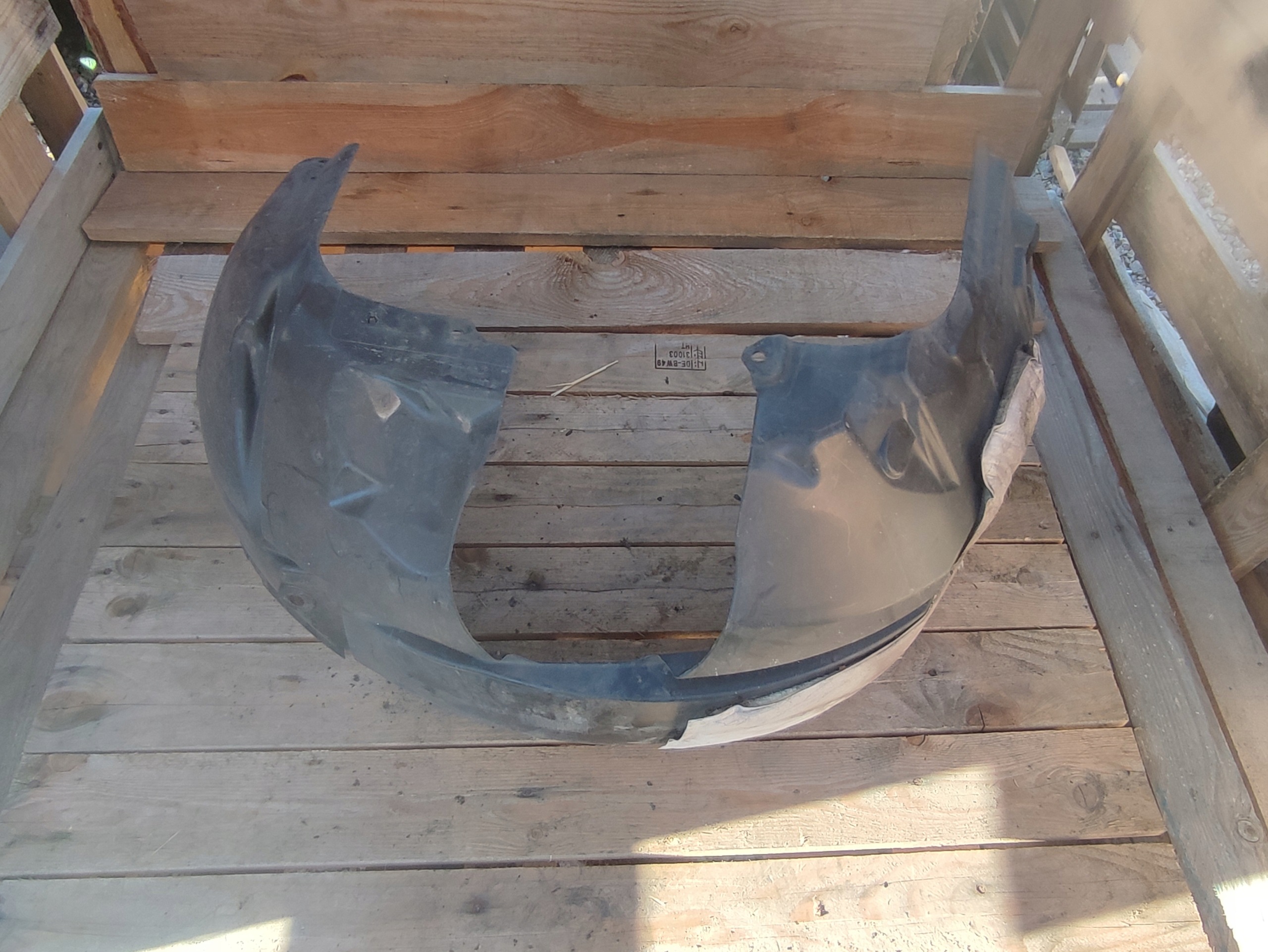 mudguard left front front left FORD FIESTA MK7 8A61-16115-BH