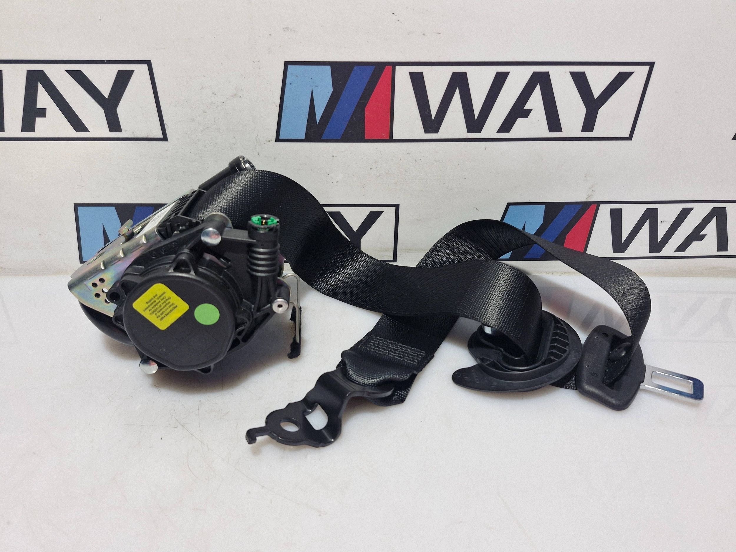 BMW 7 G70 front tension belt safety right right side 4A29658