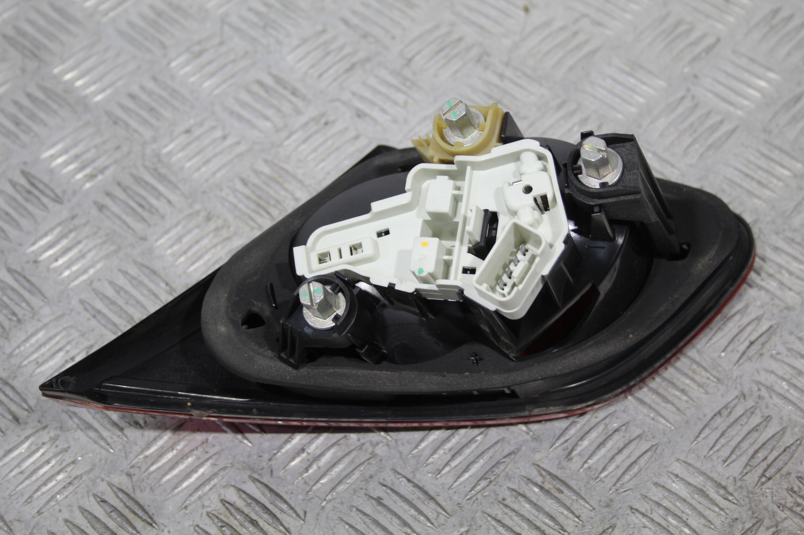light bonnet left rear part VW PASSAT CC 3C8 3C8945093D