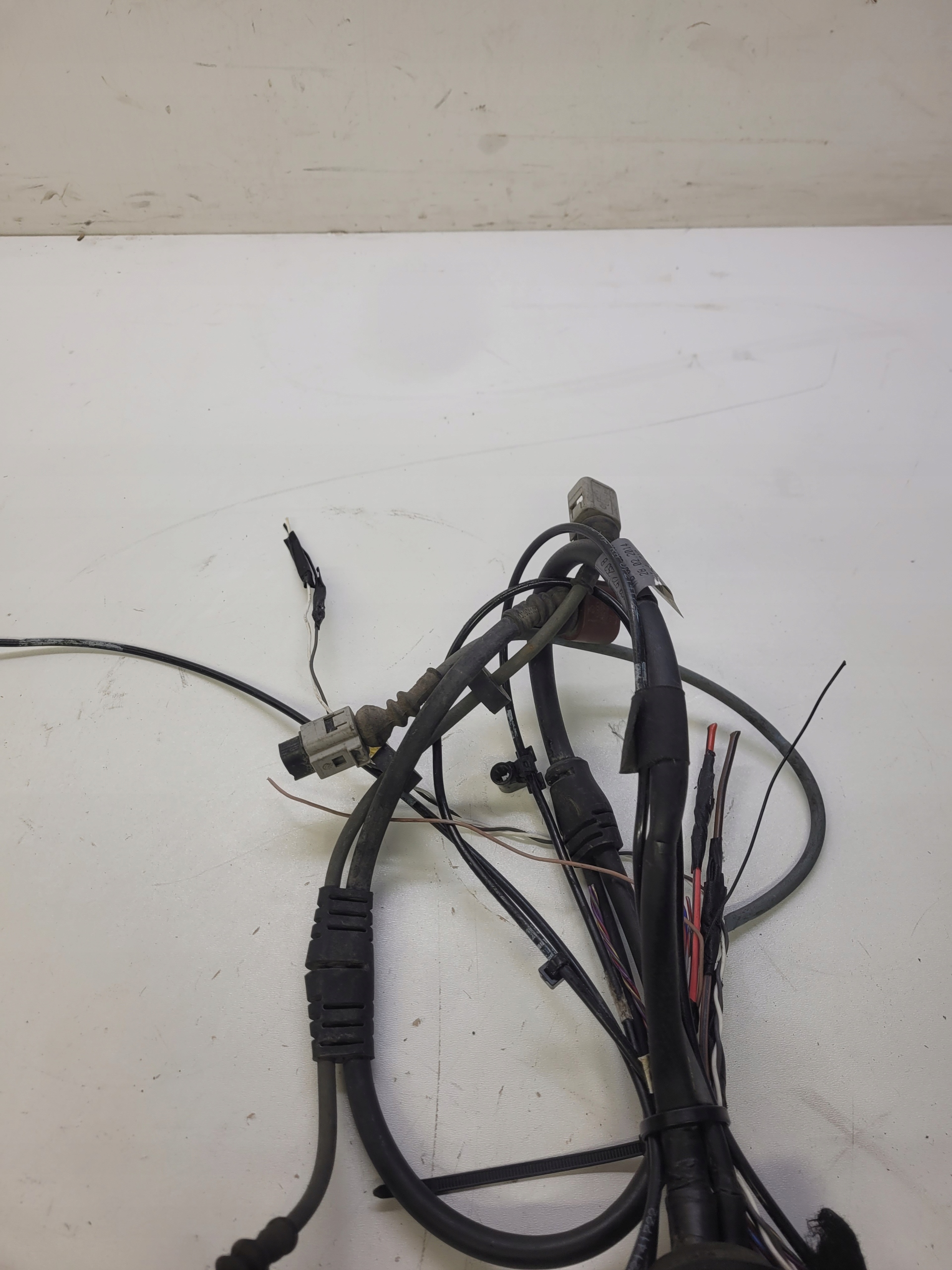 bundle of a caliper left rear part AUDI A6 A7 A7 4G0972253B