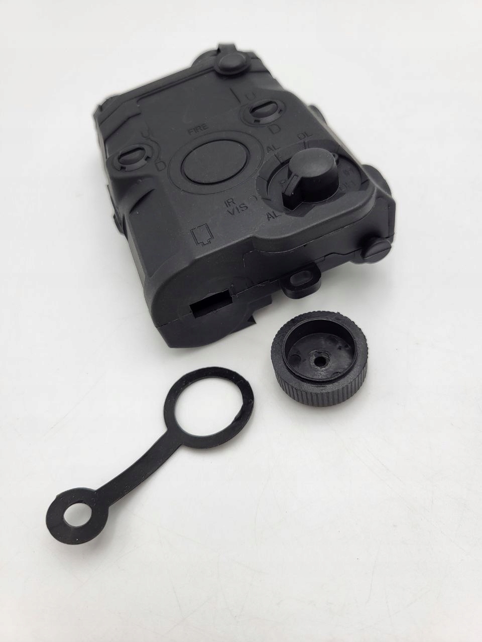 ATRAPA OBUDOWY AKUMULATORA POJEMNIK NA BATERIE CZARNY PEQ-15 ATAIRSOFT Kod producenta 208254