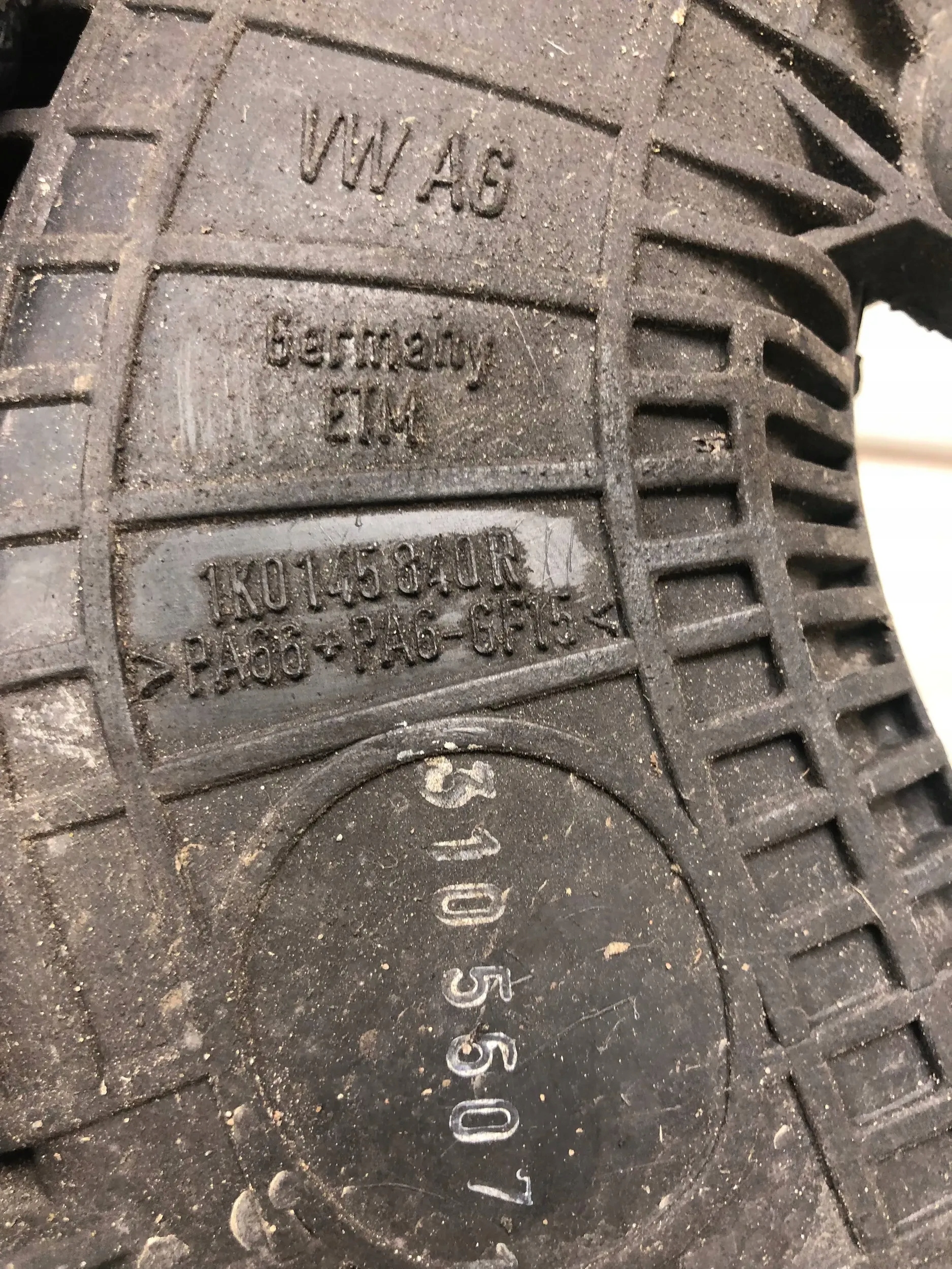 cijev prijenos interkulera VW PASSAT B7 KOMBI 1K0145840R