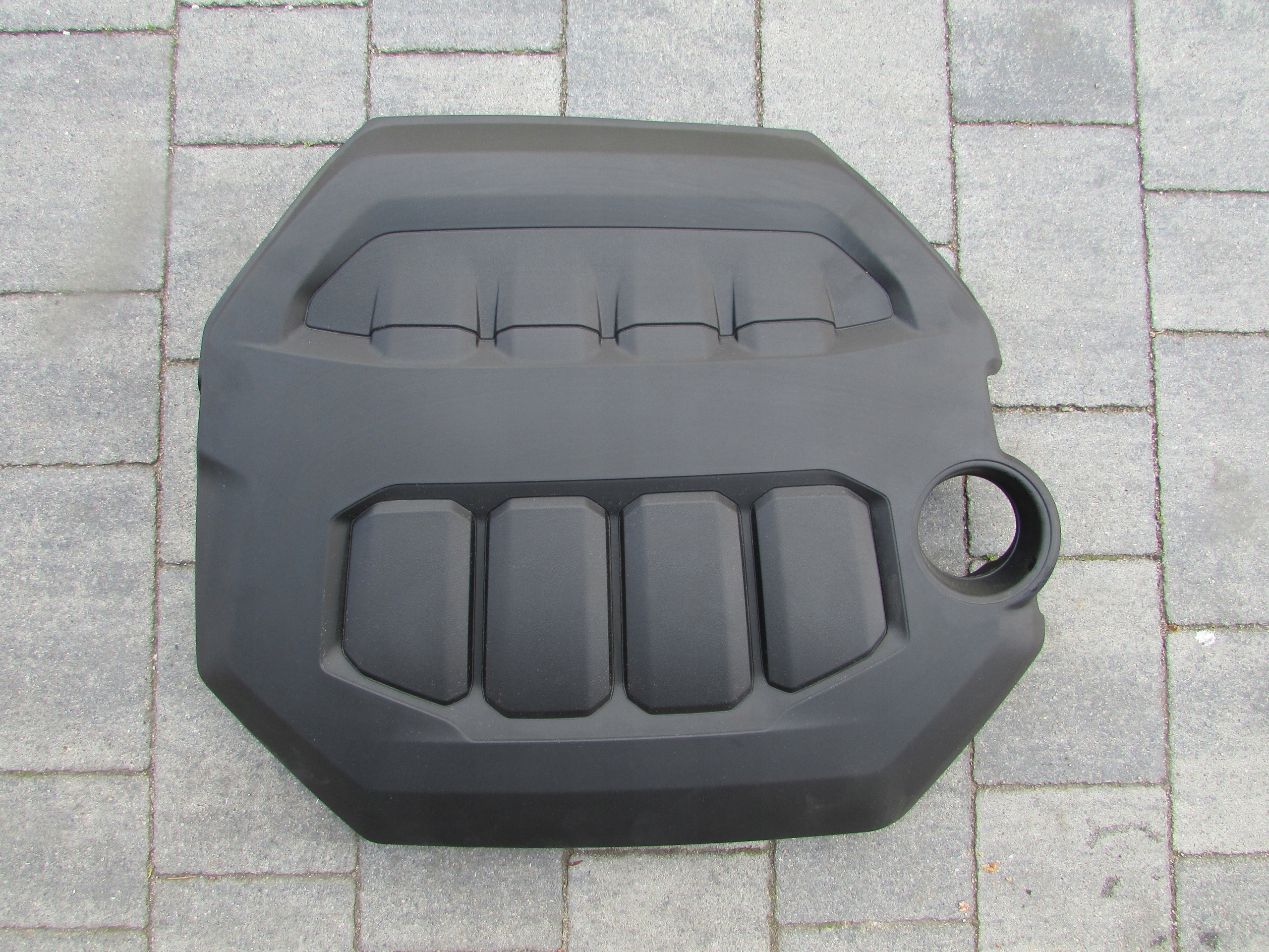 КАПОТ ДВИГАТЕЛЯ VW SKODA SEAT 06Q103925K