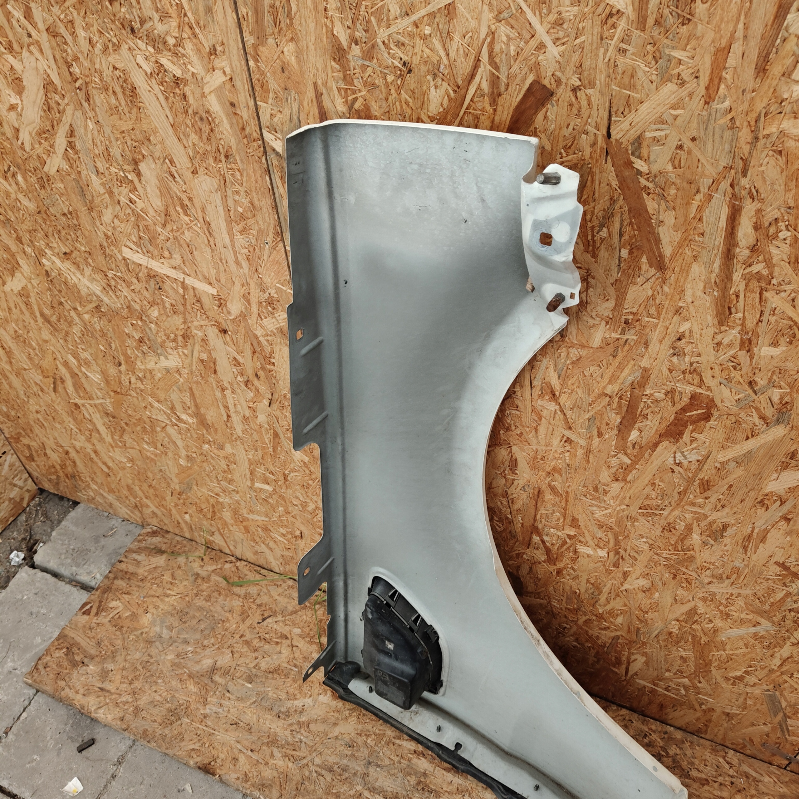fender front front left RANGE ROVER SPORT