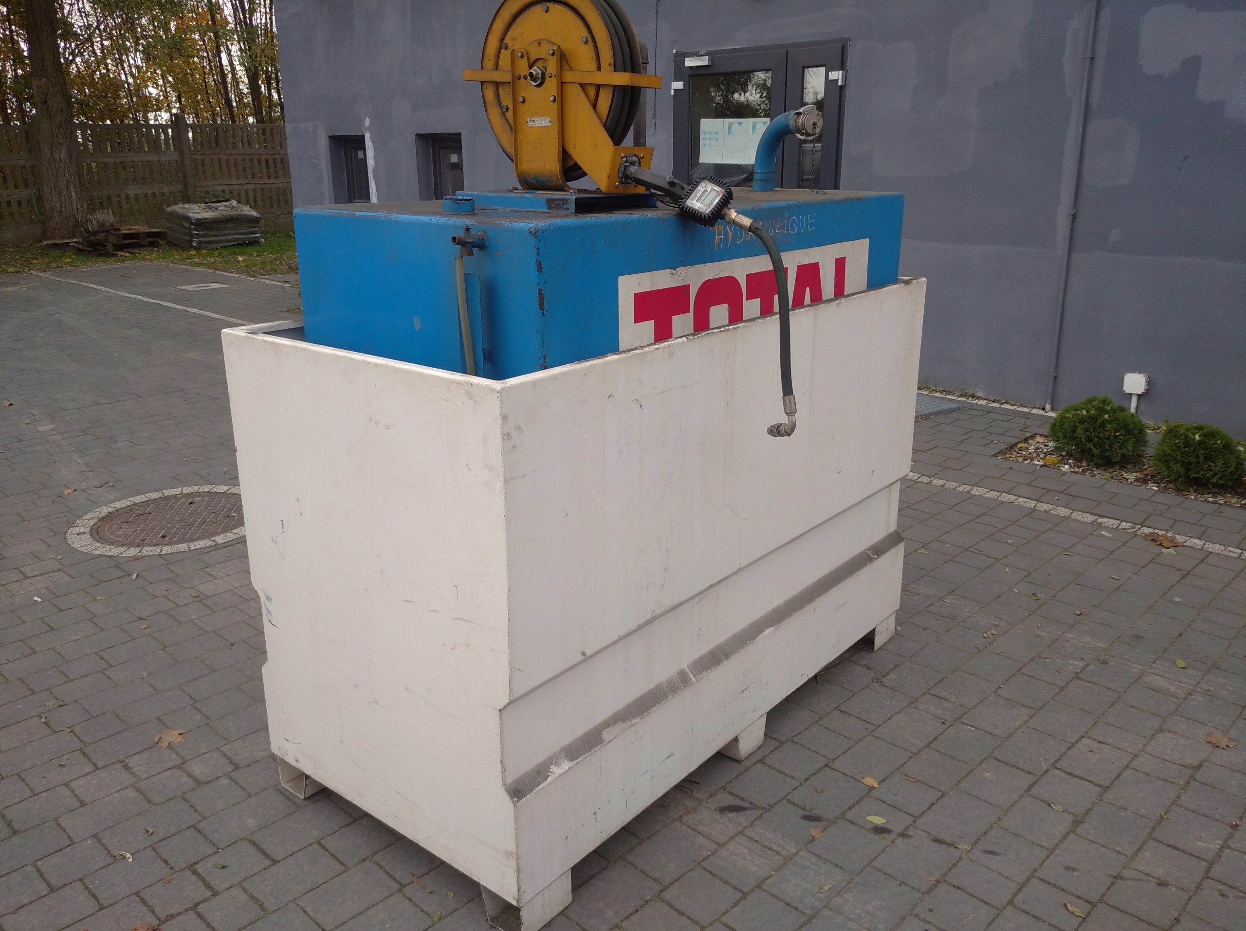 Масляний бак з подвійною сорочкою 1000л