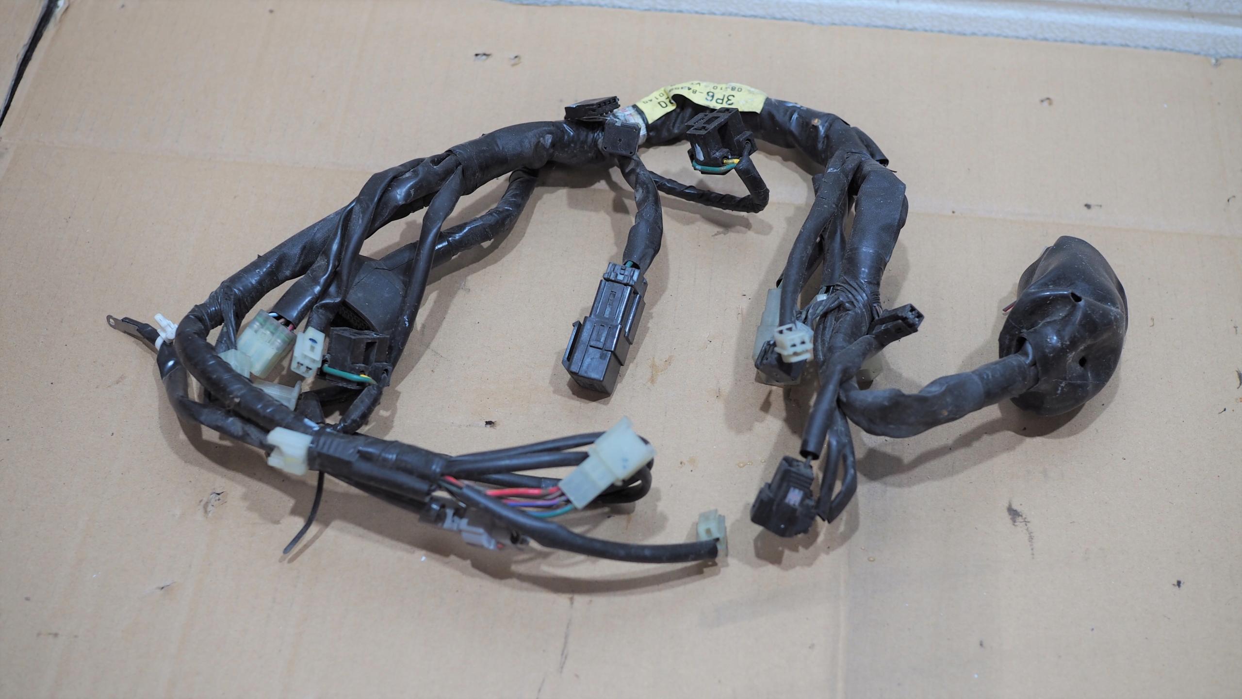 3P6-84359-20 - Луч лампы Yamaha FJR1300