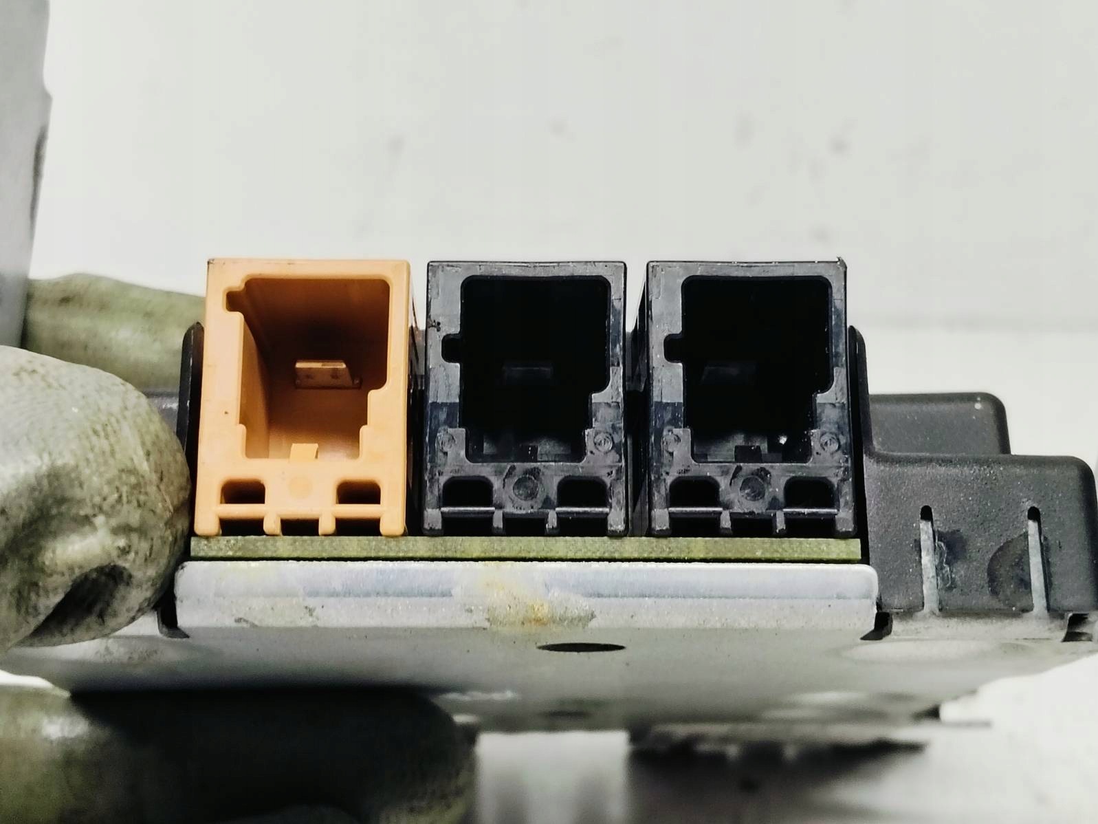 antenna amplifier Audi A3 8P 3D 1.9 TDI 8P3035225