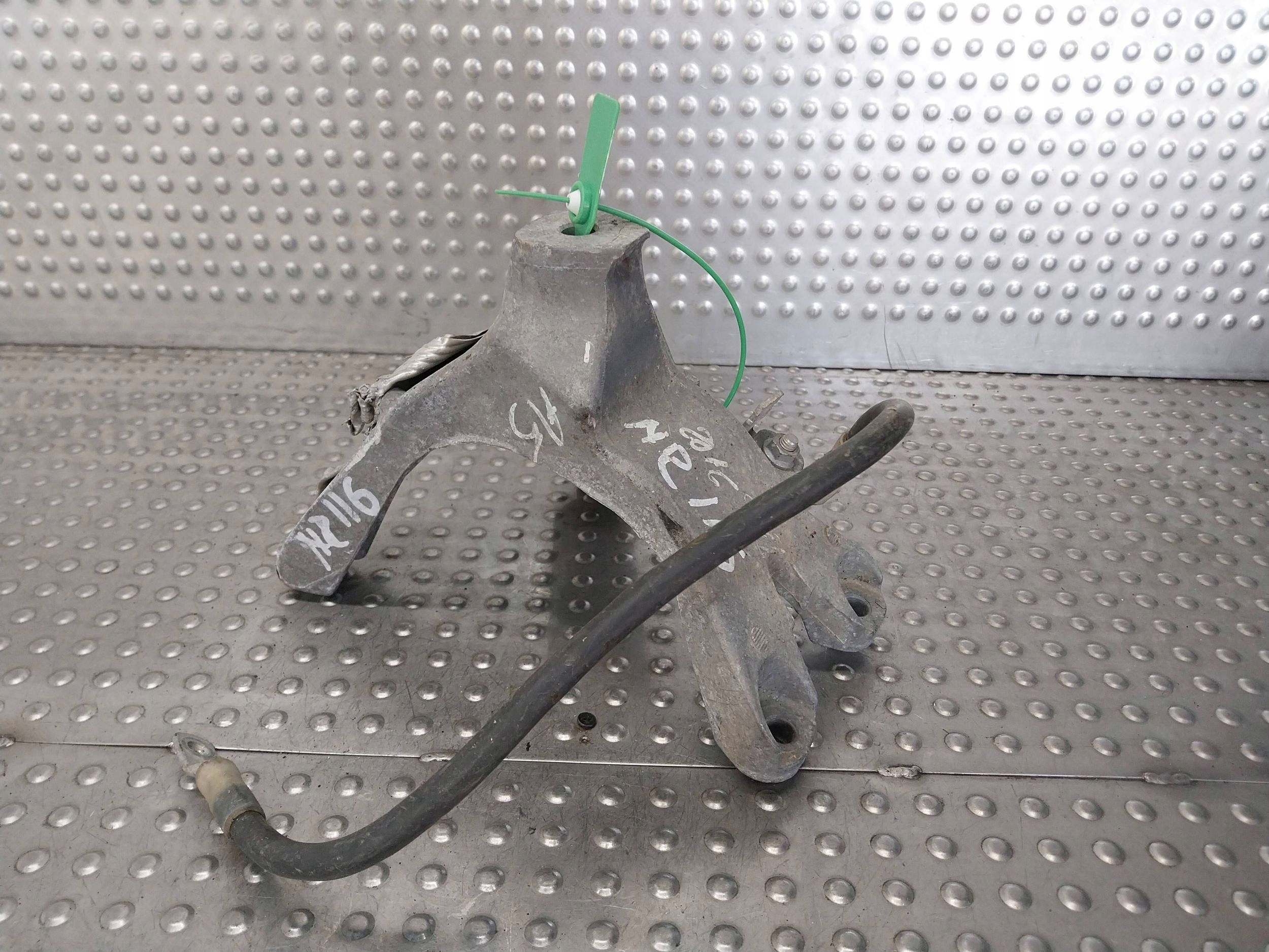 engine mount 8K0199308CA AUDI A4 B8 A5 8T Q5 8R 2.0T