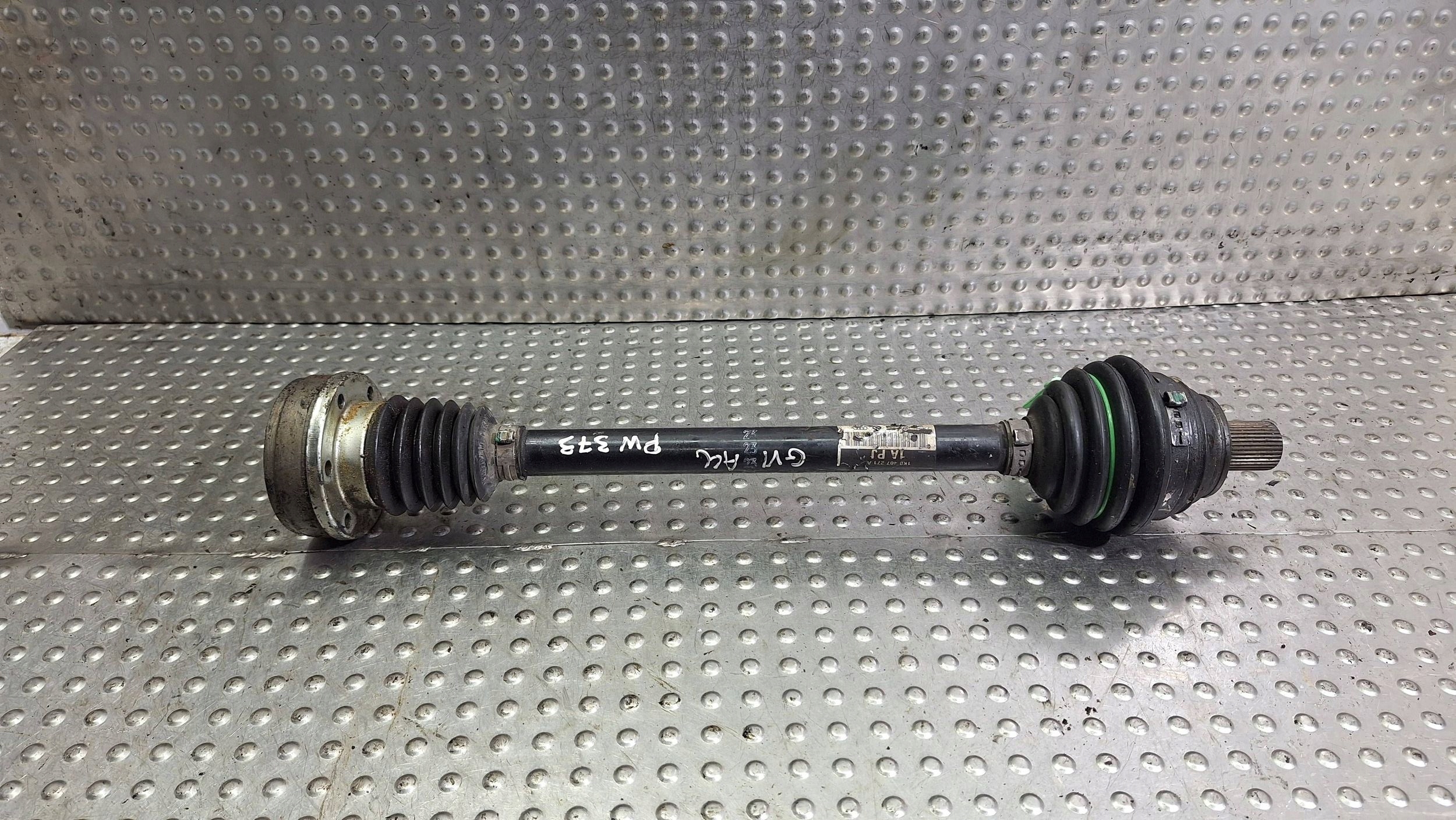 semi-axis left front 1K0407271A AUDI A3 8P GOLF V VI 1.9 TDI