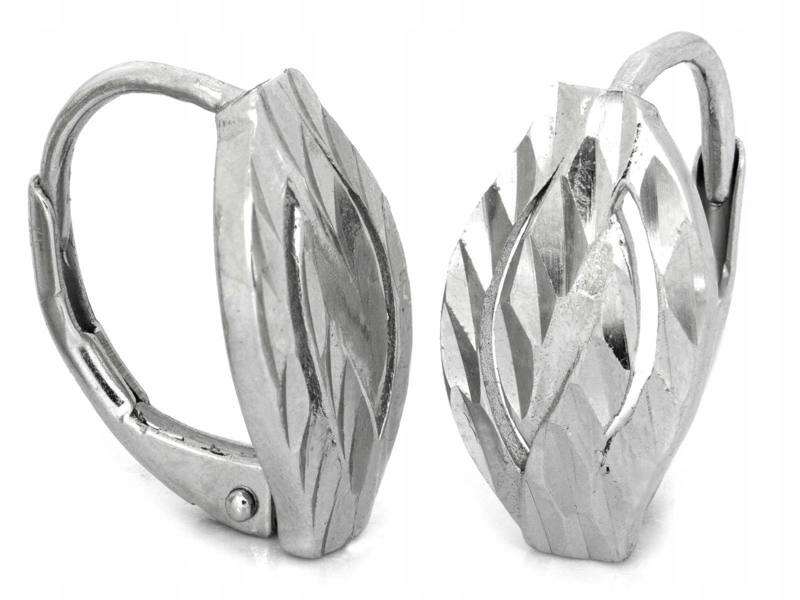 Stříbrné náušnice pr 925 bez kamenů, pohodlné zapínání 1.92 g