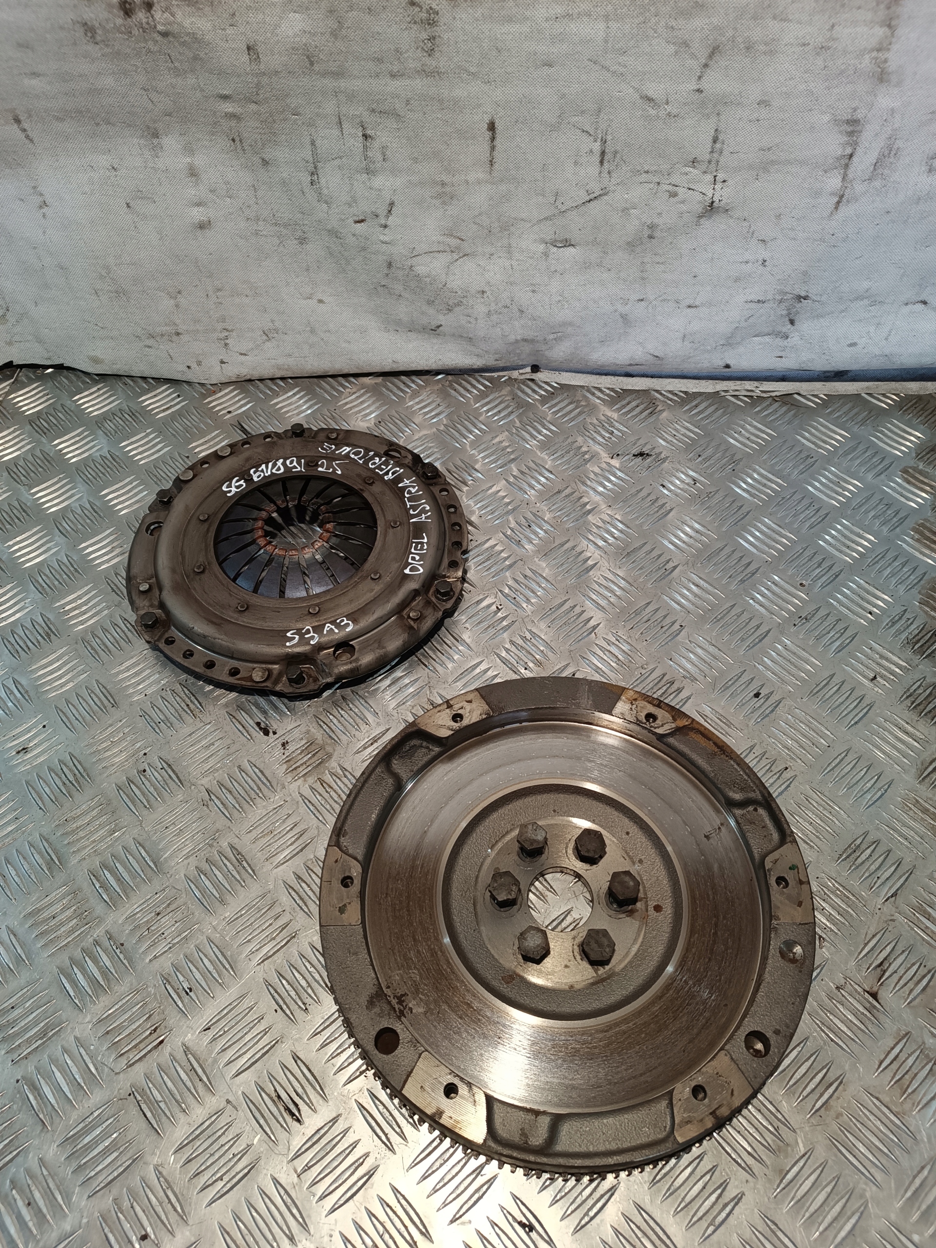 Embrayage Complets OPEL ASTRA BERTONE 2.2B 2003r