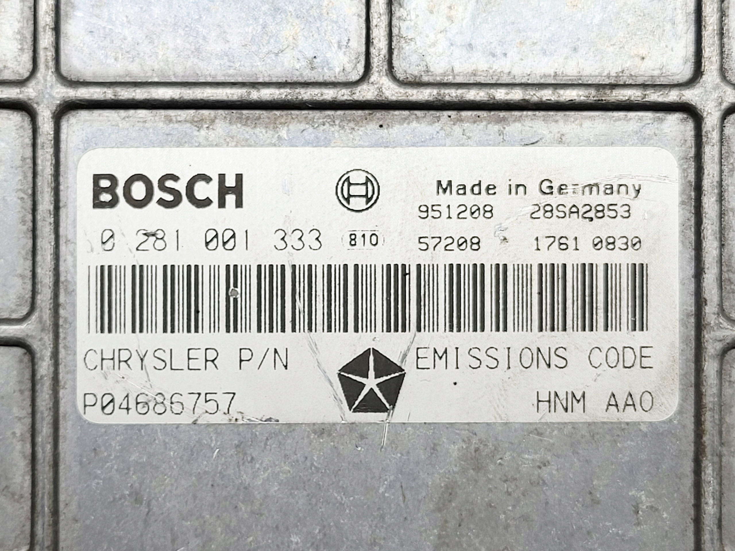 computer control unit of the engine Chrysler VOYAGER III 2.5D 0281001333 04686757