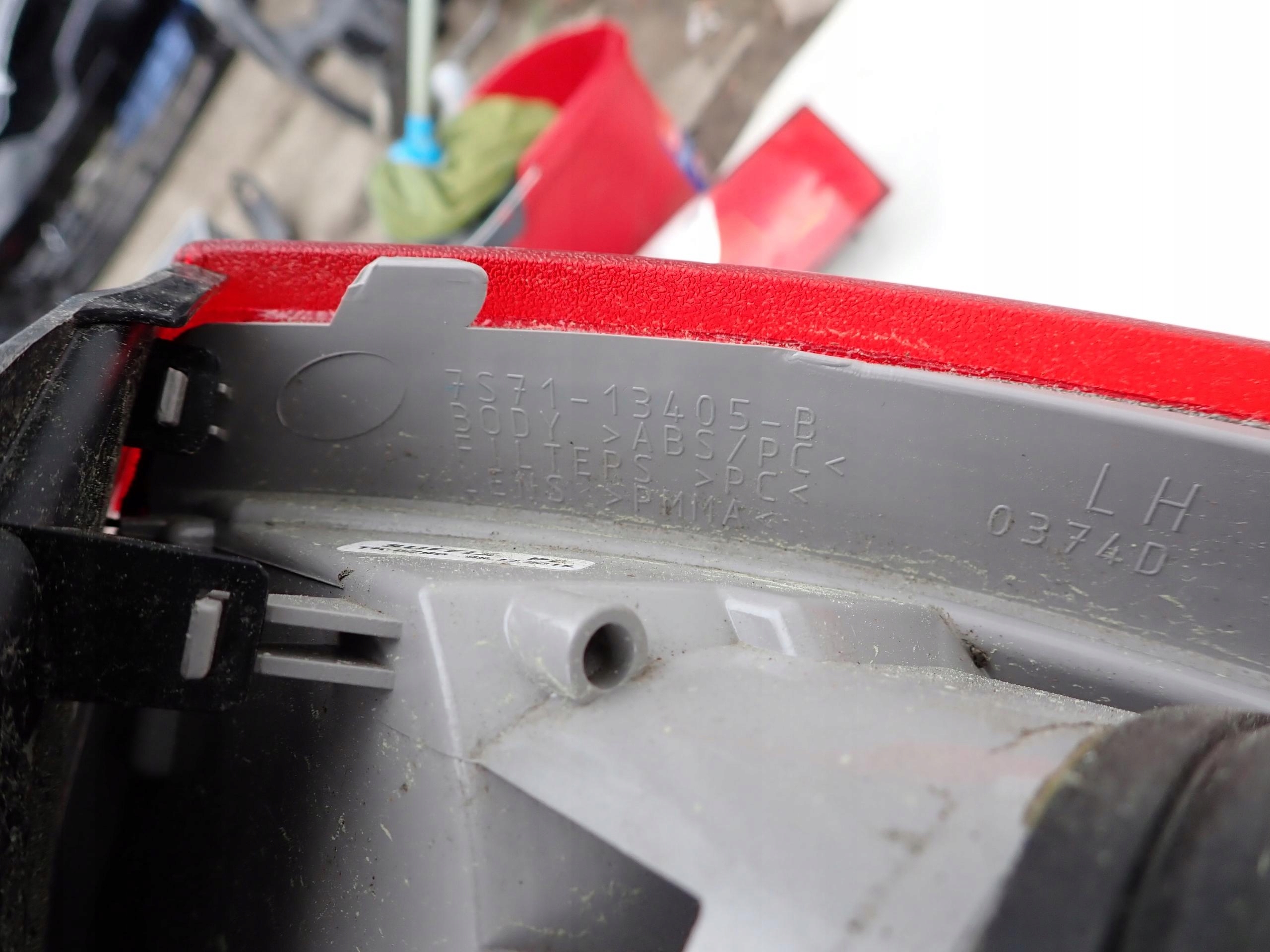 FORD MONDEO MK4 KOMBI light left rear part rear