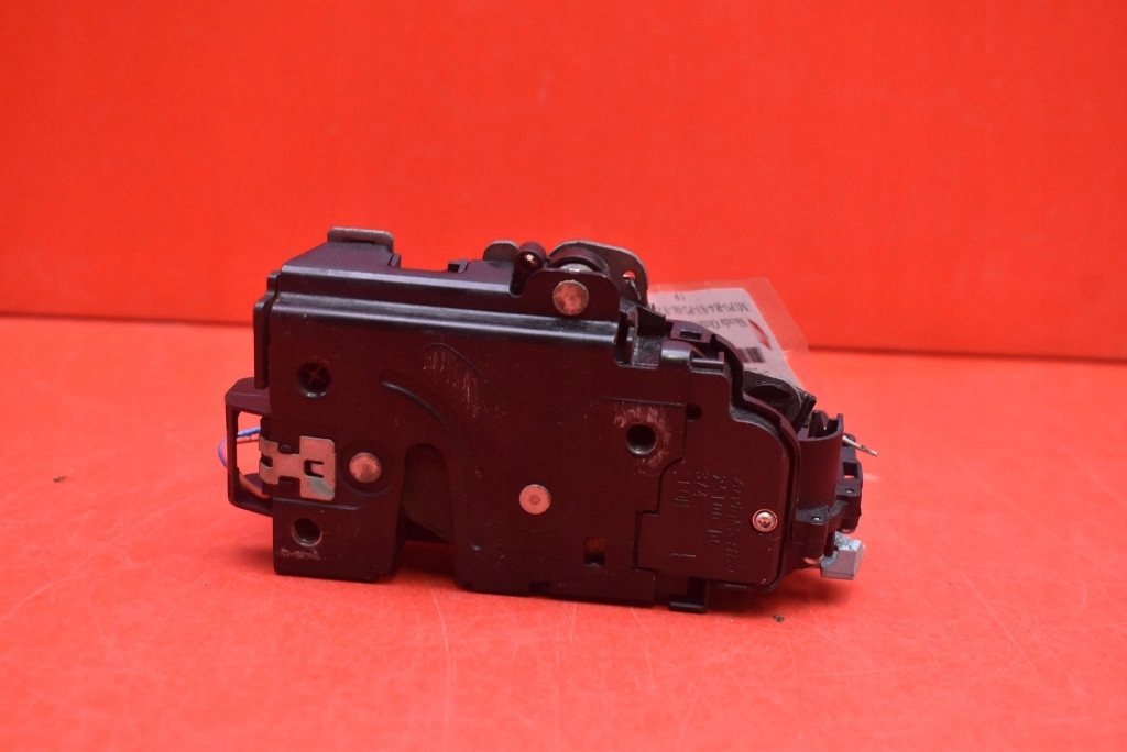 lock door left front front EU 3D1837015AF SKODA OCTAVIA 2 II KOMBI LIFT