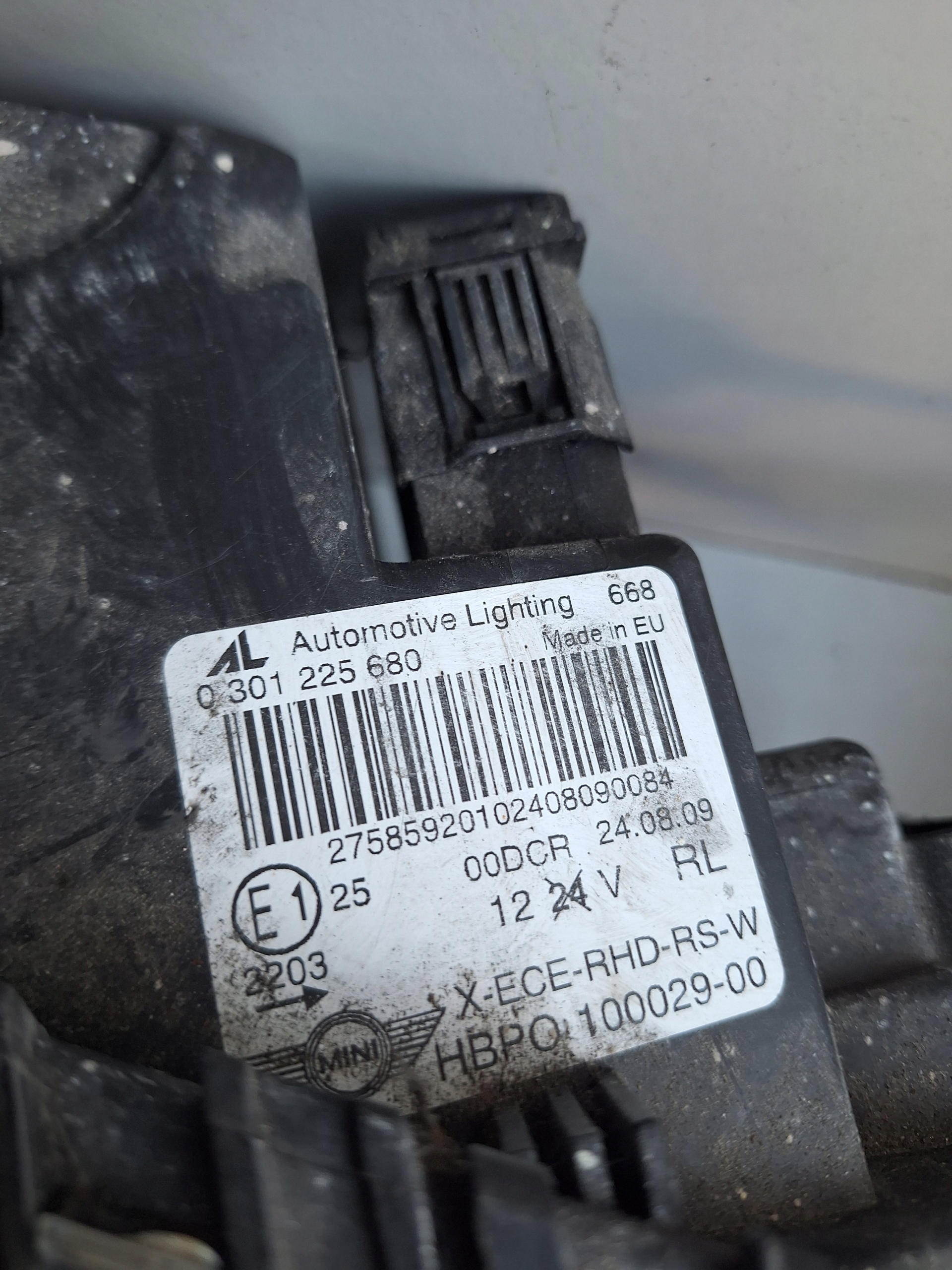 MINI COOPER S R56 06-10 light left XENON UK