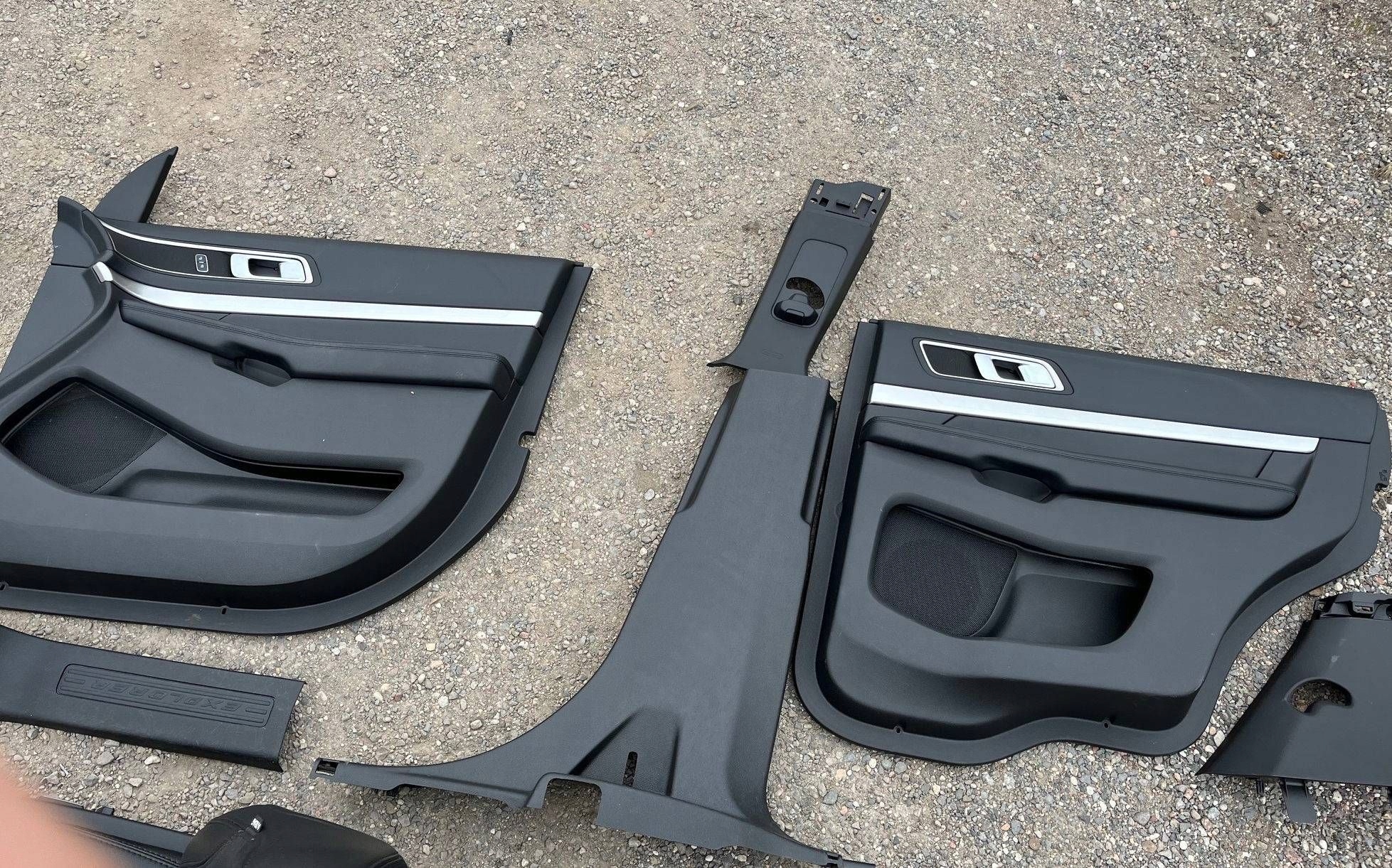 seats side pillars inner leather komplet Ford Explorer V 2016-2019