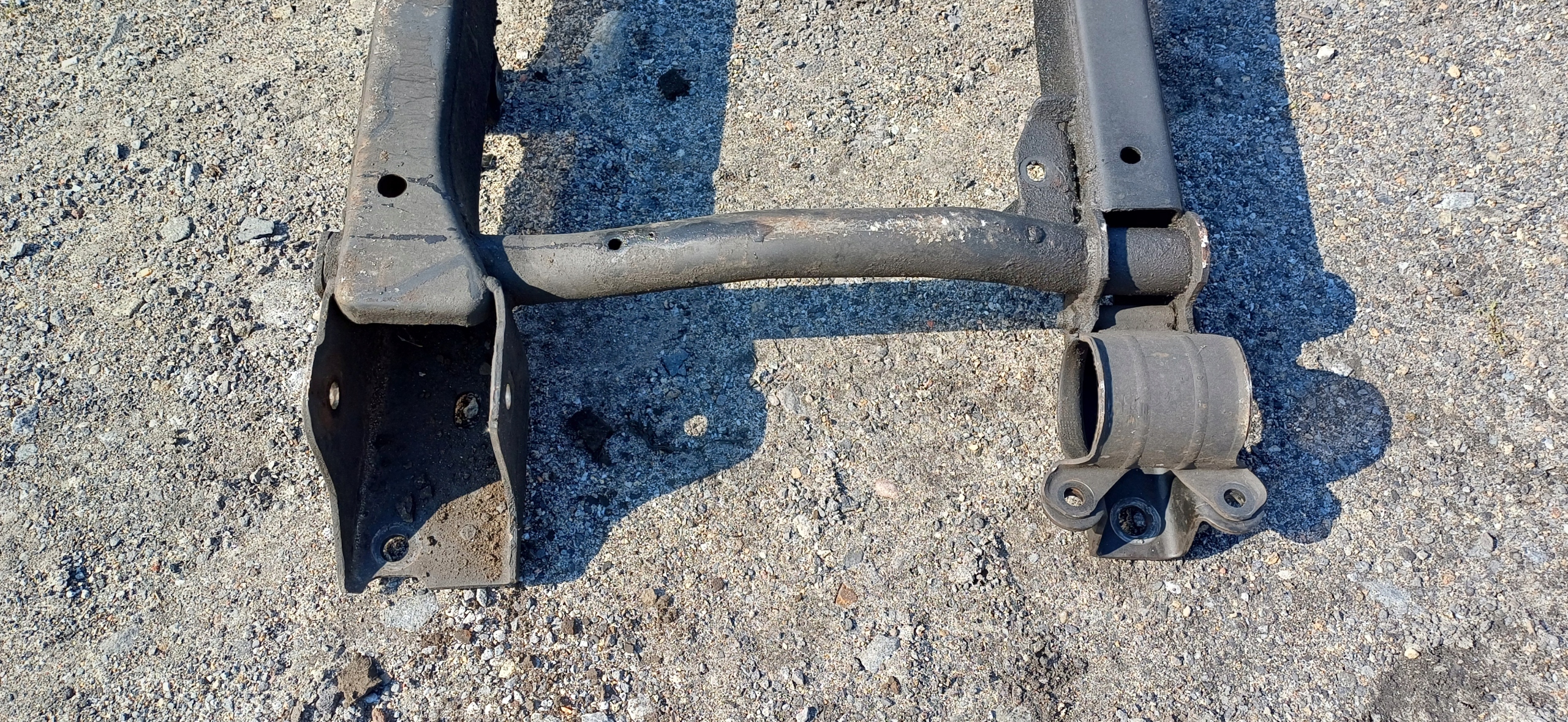 MERCEDES W163 ML axle beam subframe front