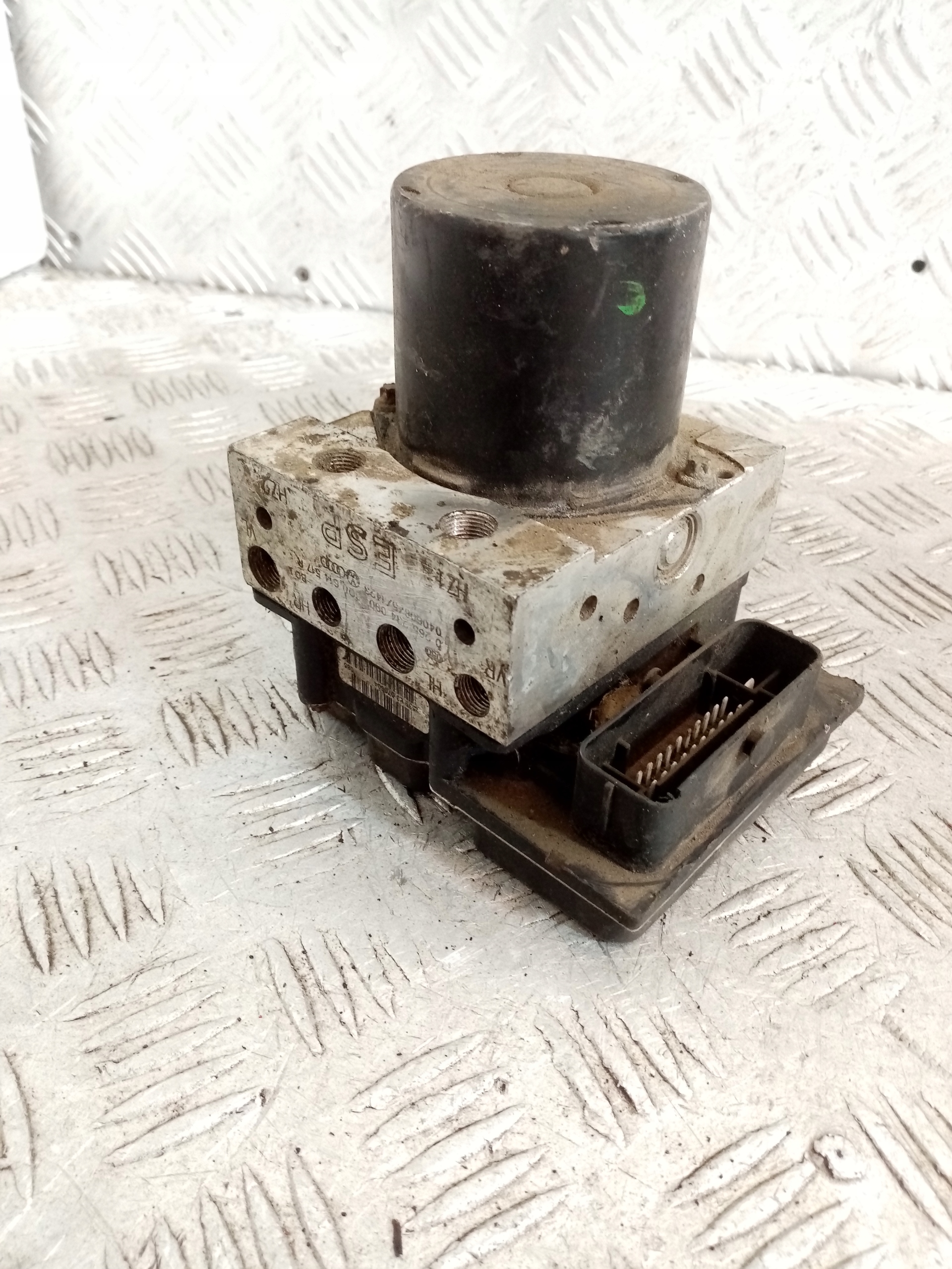 Pompa ABS VOLKSWAGEN POLO 4 1.4 B 0265950347