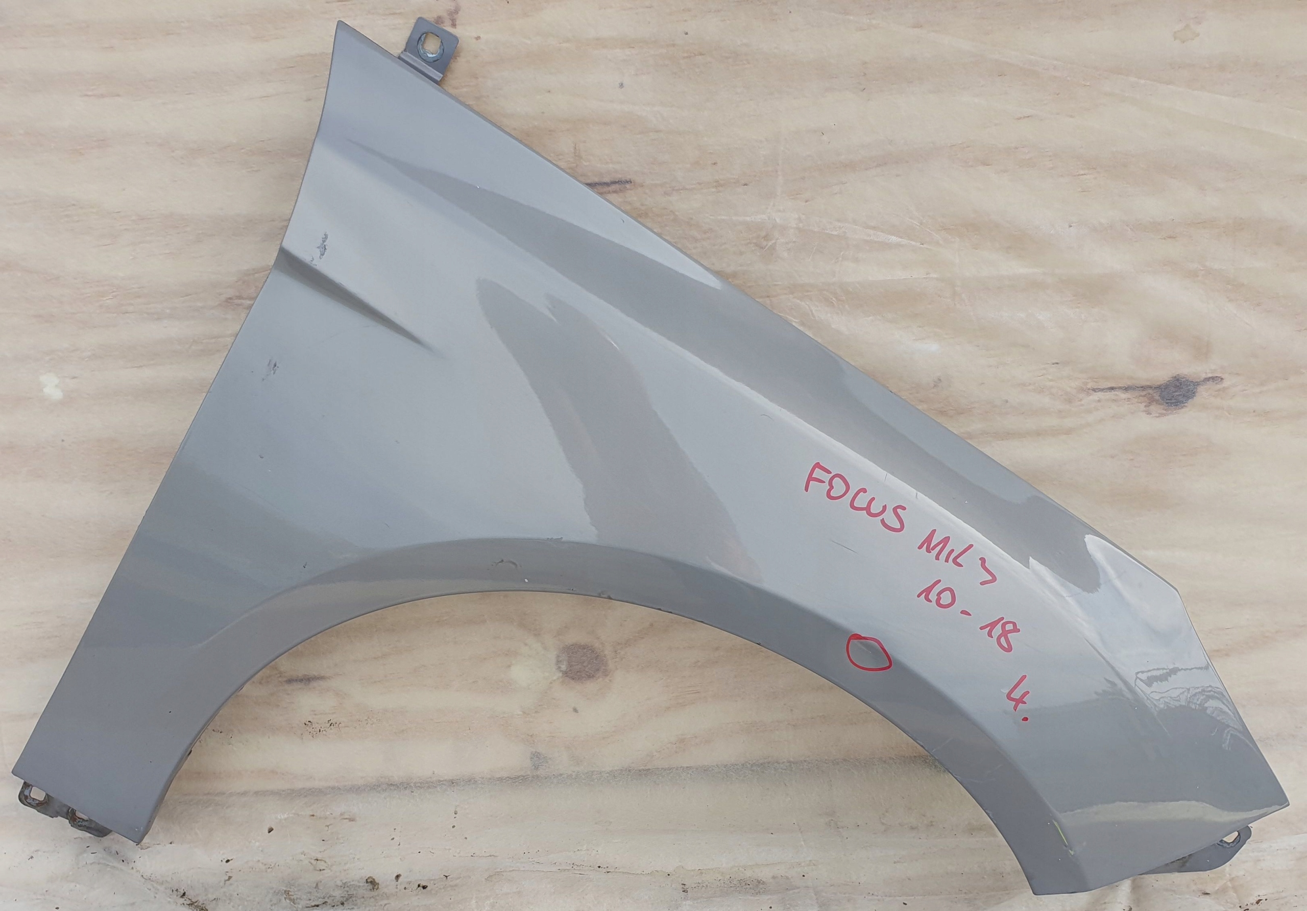 Ford Focus MK3 III 10-18 fender right front front