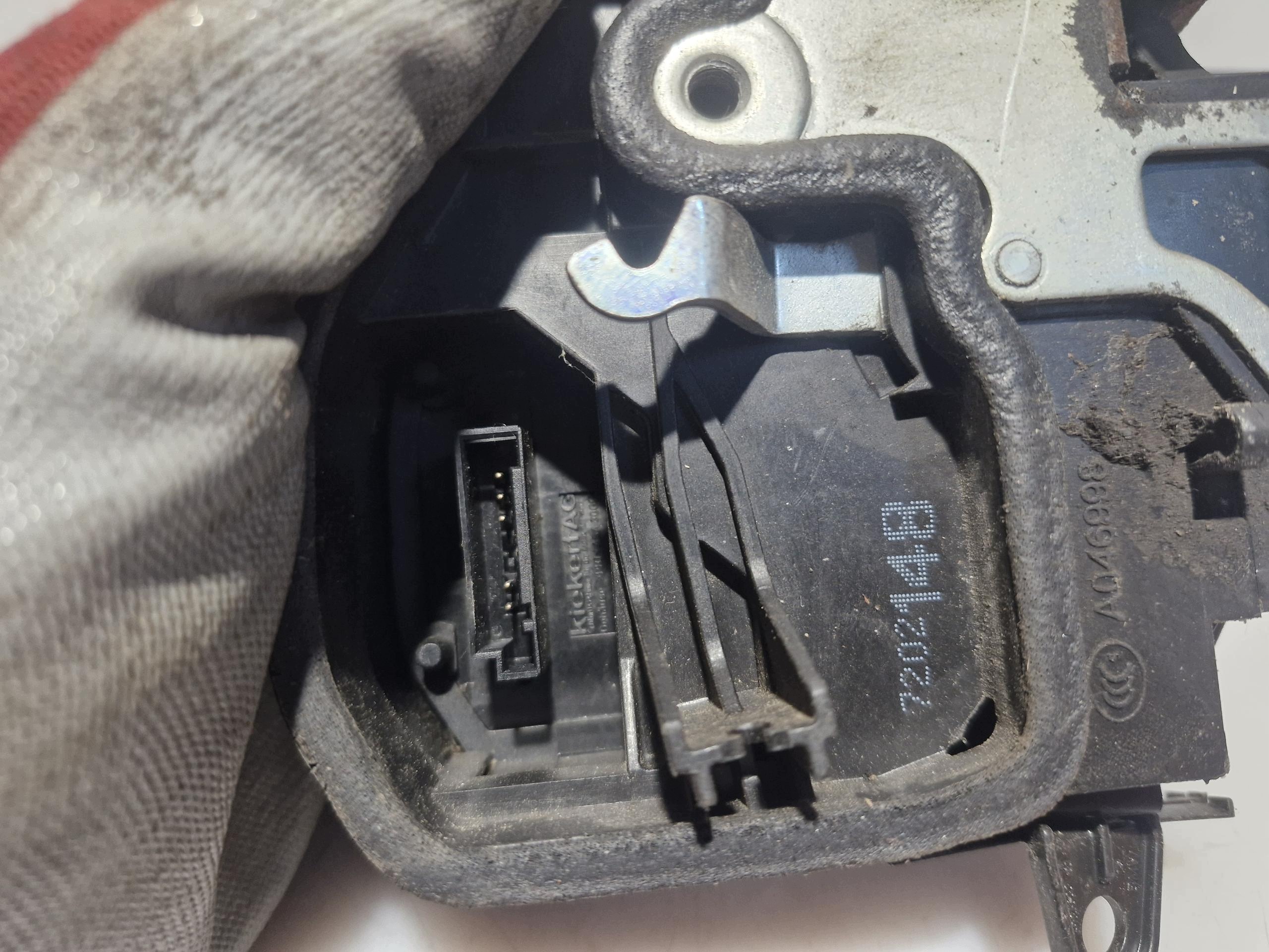 7202148 BMW E60 E61 E65 E66 E70 E71 E72 E82 zár ajtó jobb hátsó 5 PIN