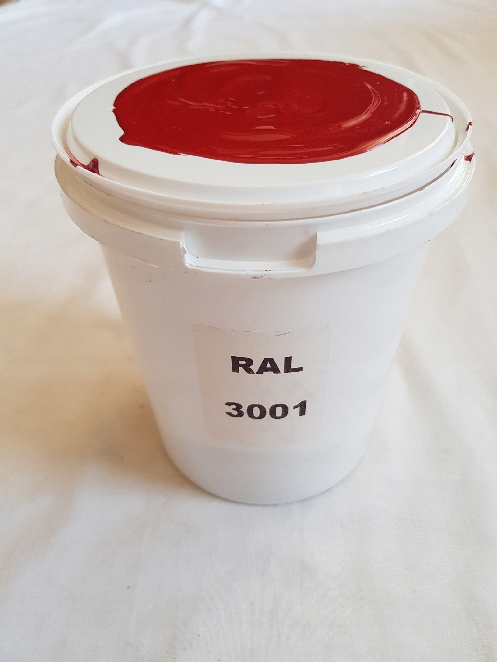 Barvivo na pryskyřice1kg Ral 3001