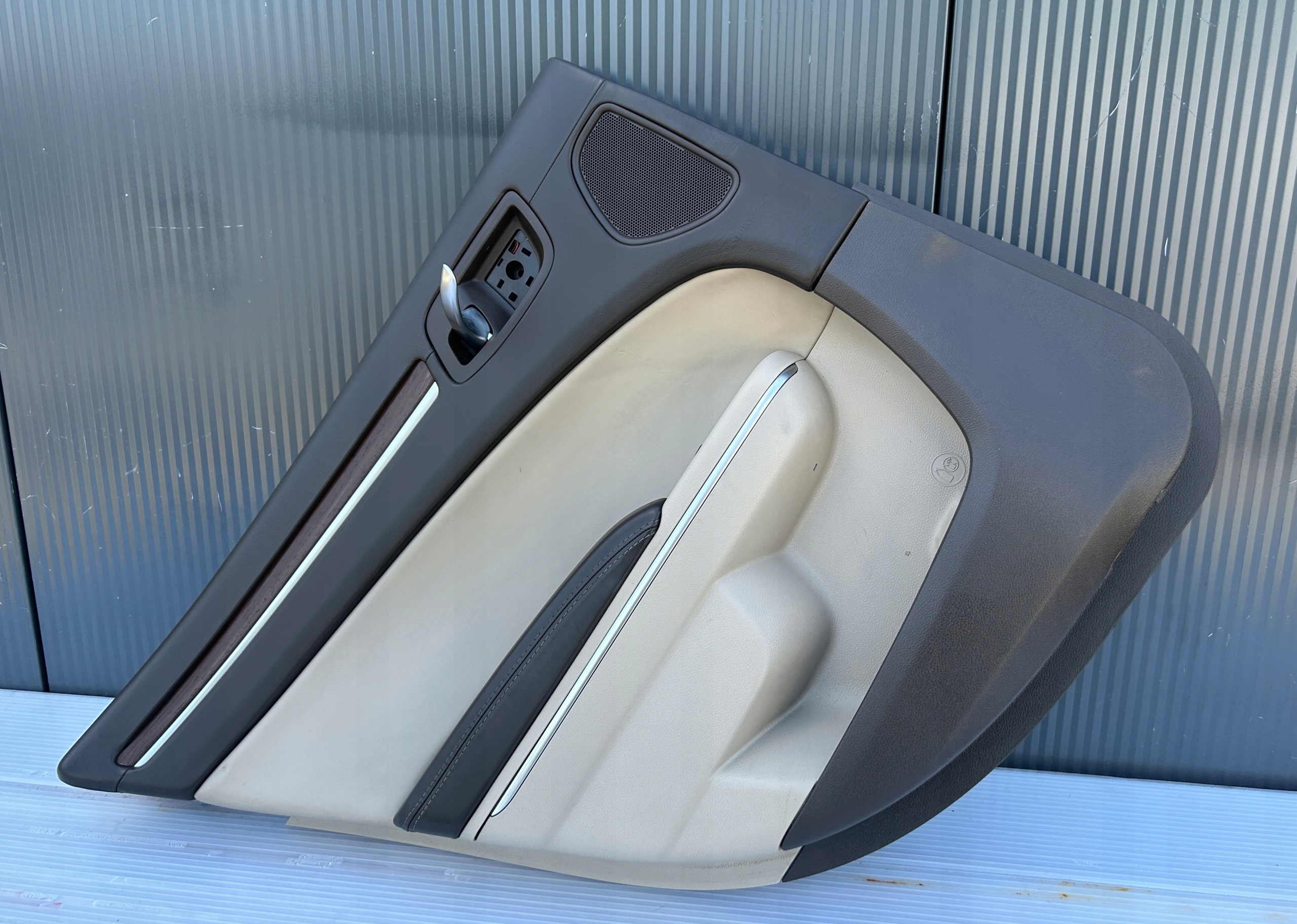 side door left rear part LANCIA THEMA 11- EXECUTIVE