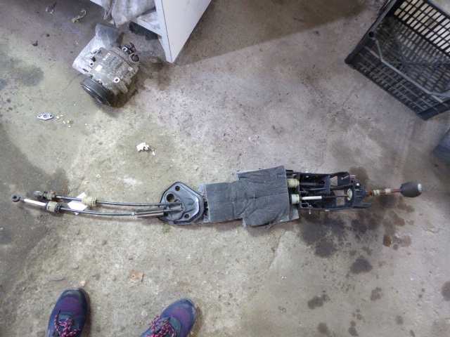 SCENIC II 03-06 DŹWIGNIA LEWAREK LINKI ZMIANY BIEGÓW 1.9 DCI F9Q812 Rodzaj skrzyni Manualna