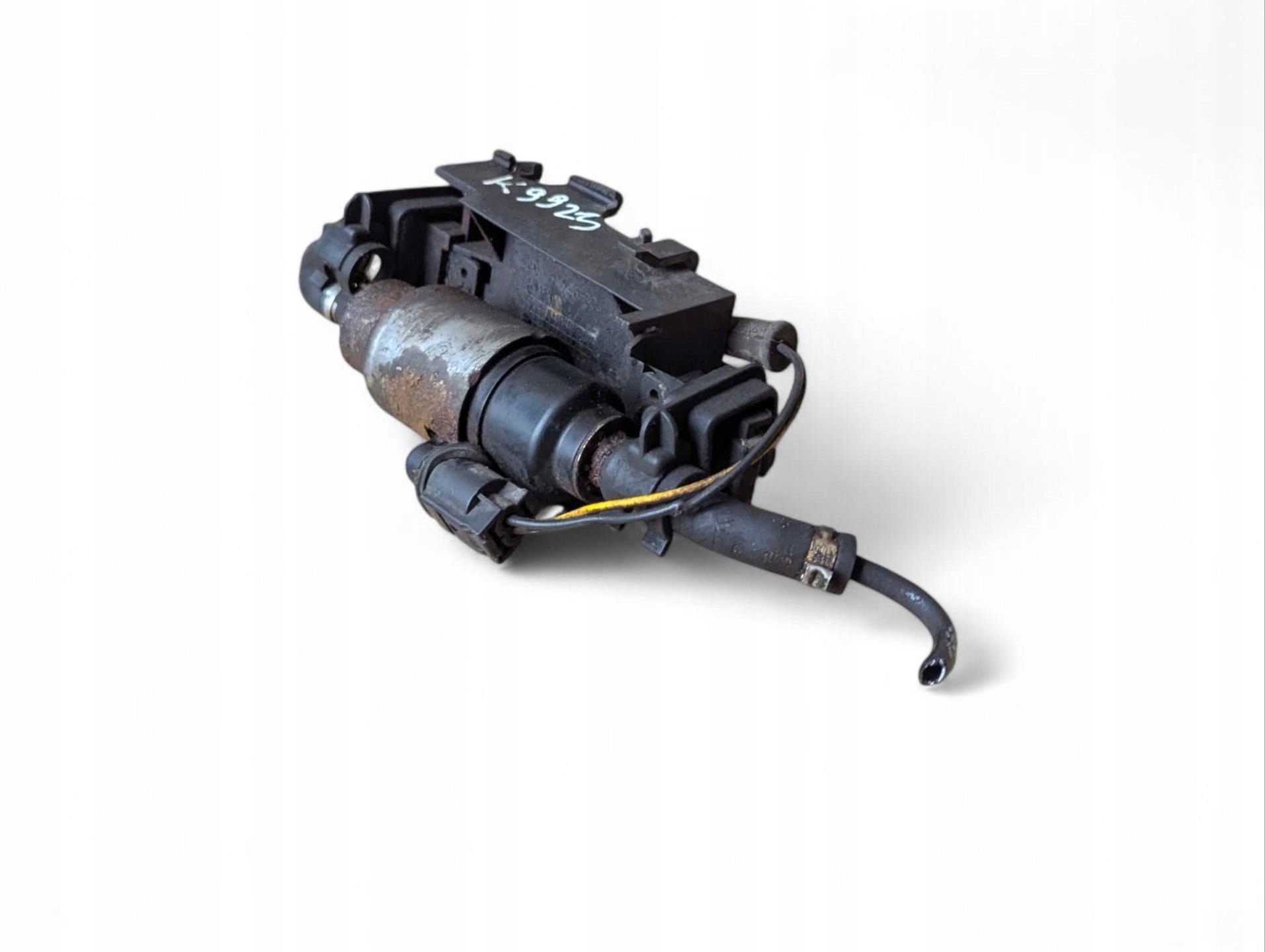 feed pump dawkujaca Volkswagen Touran 2004 9002853F