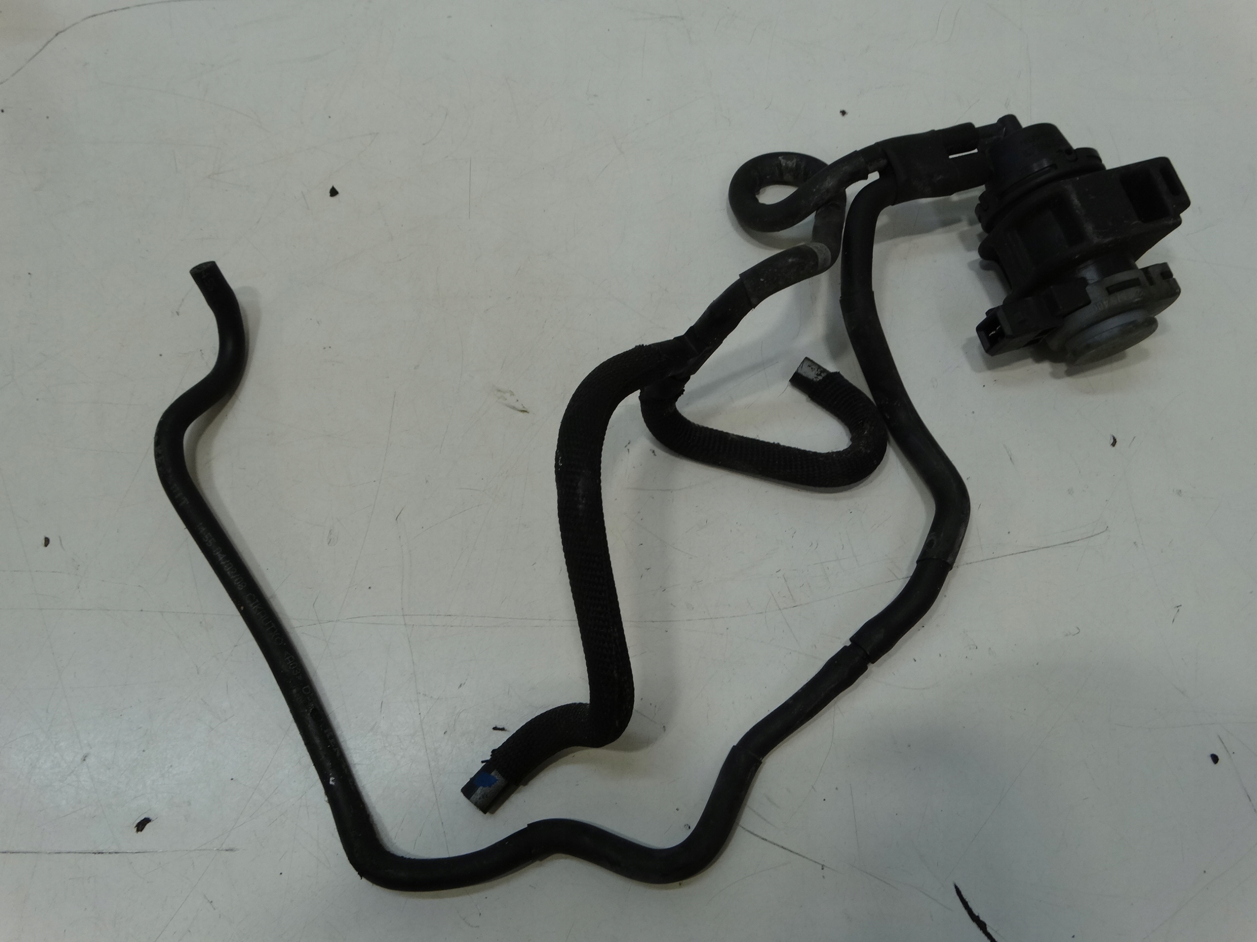 ВАКУУМНЫЙ КЛАПАН КОМПРЕССОРА RENAULT LAGUNA III