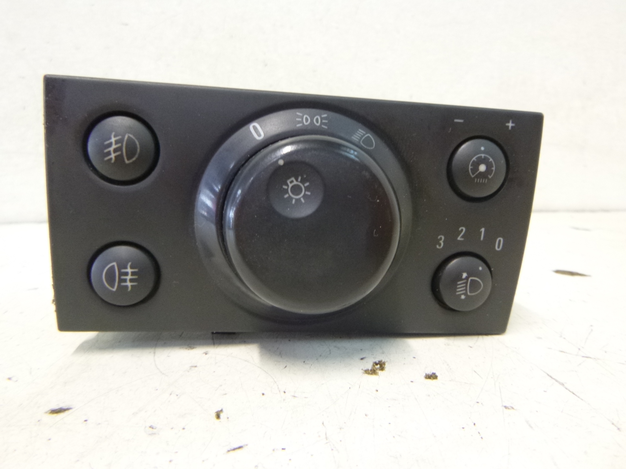 INTERRUTTORE COMANDO LUCI OPEL VECTRA C 13177066 2004