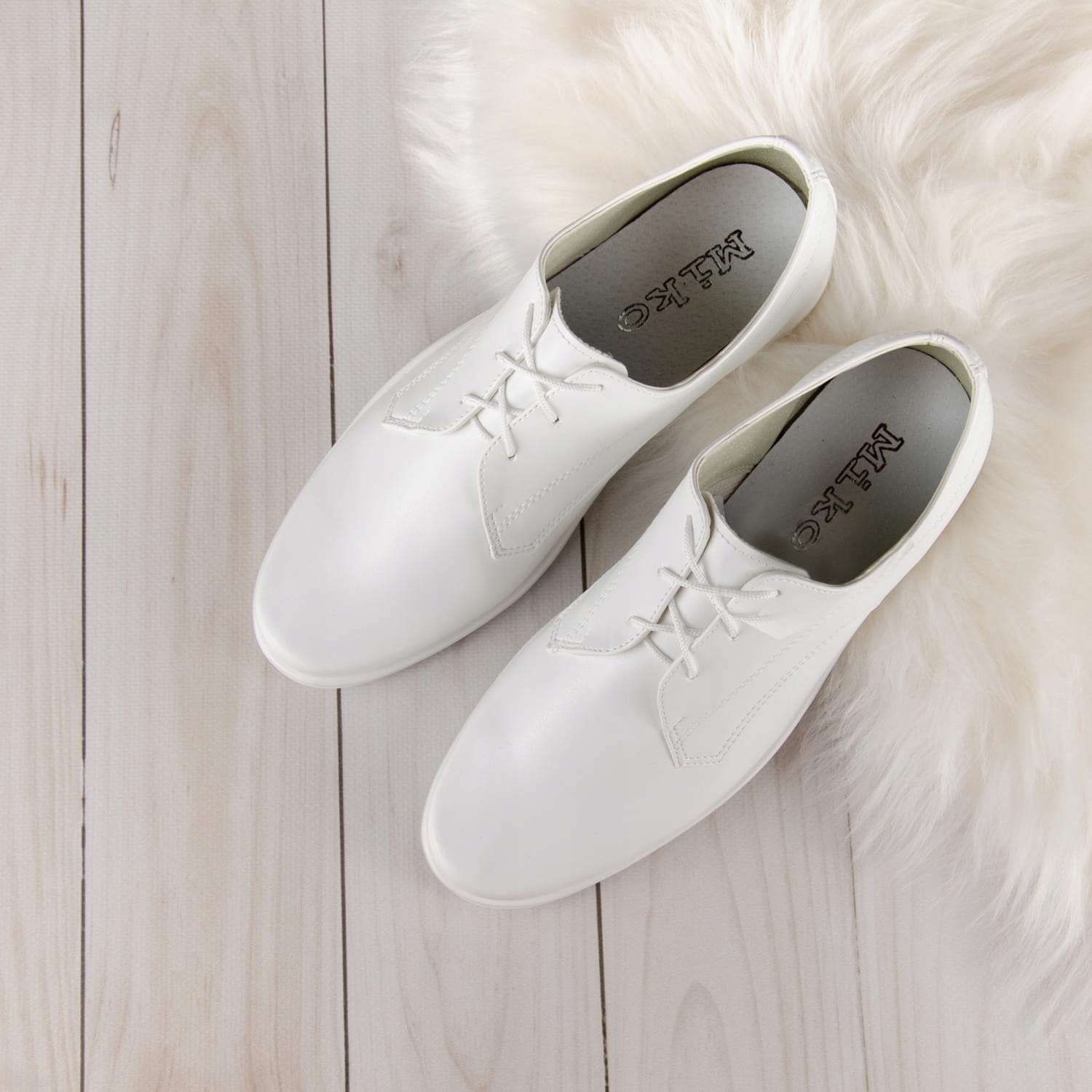 Buty komunijne chłopięce białe KBC-010-B - 31 Rozmiar 31