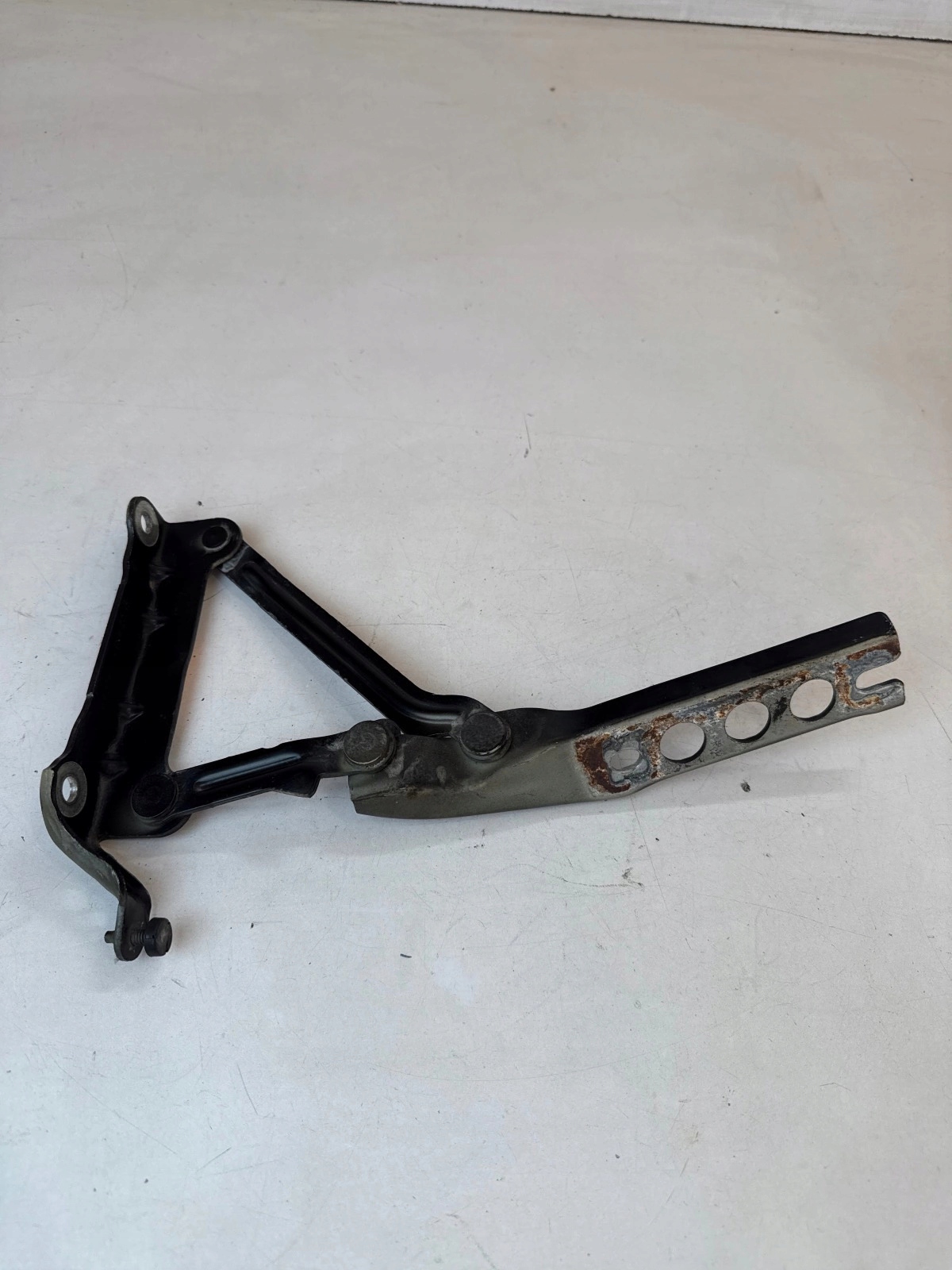 hinge bonnets front front left Skoda Roomster Fabia II